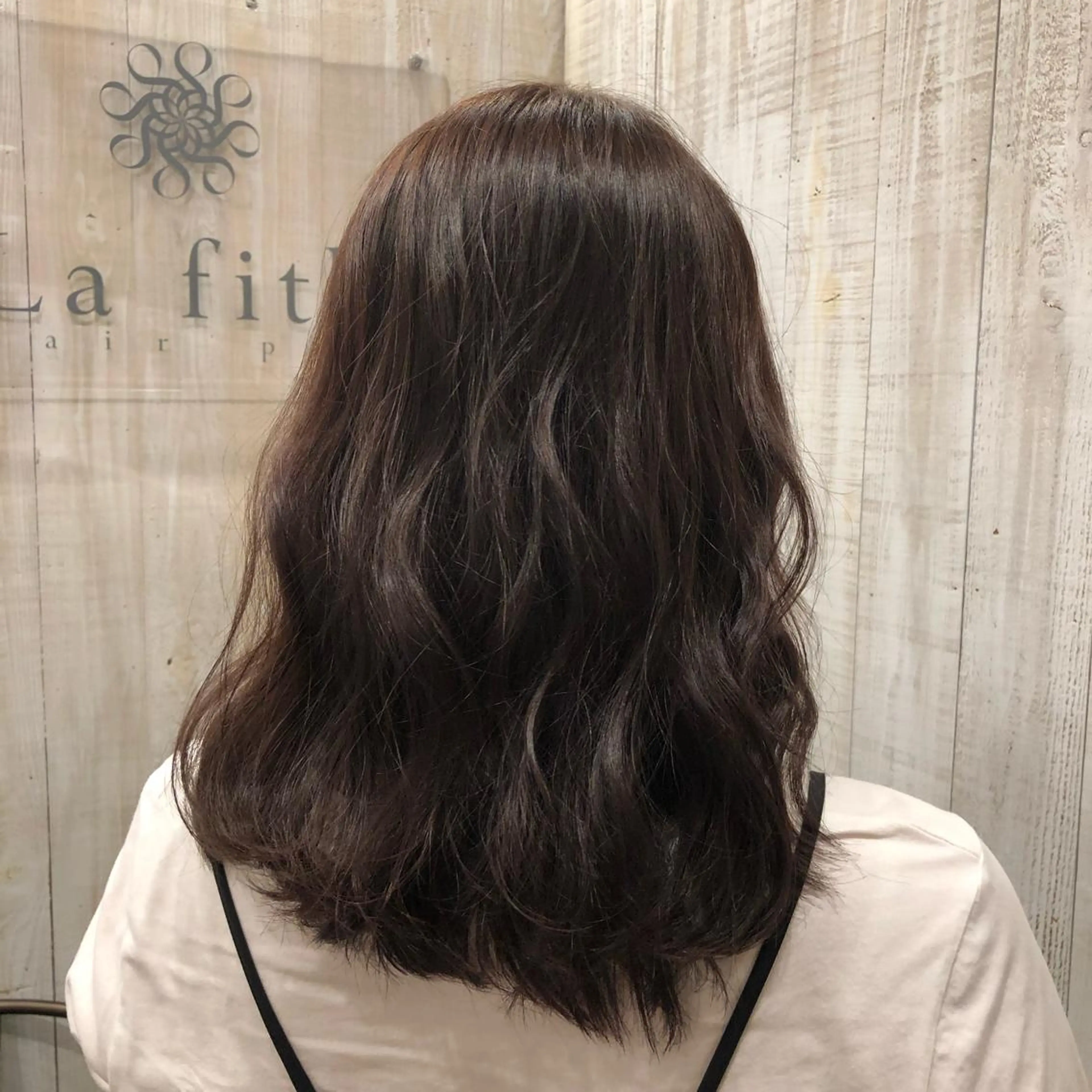 ミディアム Lafith hair lit所属・今井 悠菜のヘアスタイル