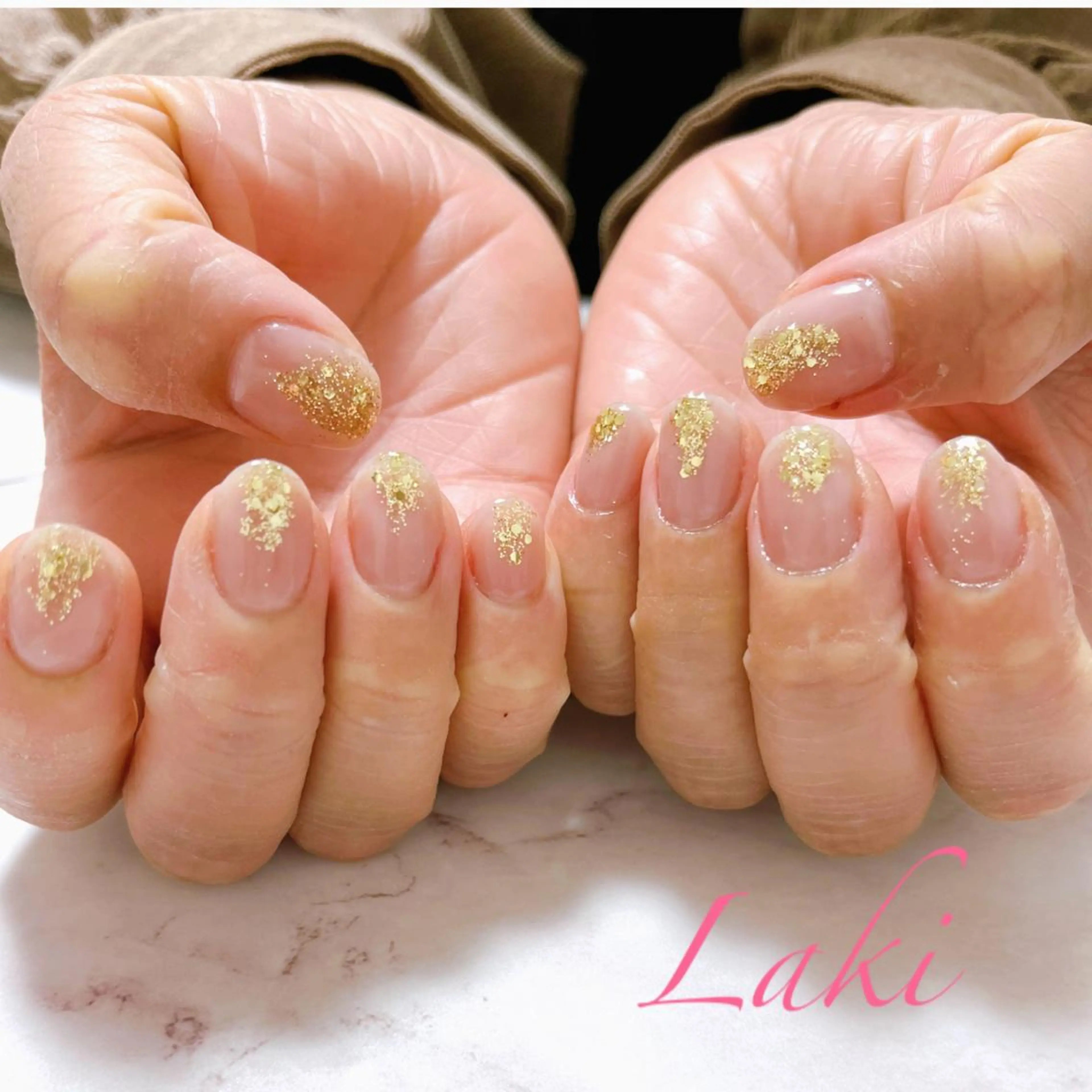 ネイル ゴールド ラメ(グリッター) Beauty  Salon Laki所属・Beauty salon Lakiのエステ・リラクイメージ