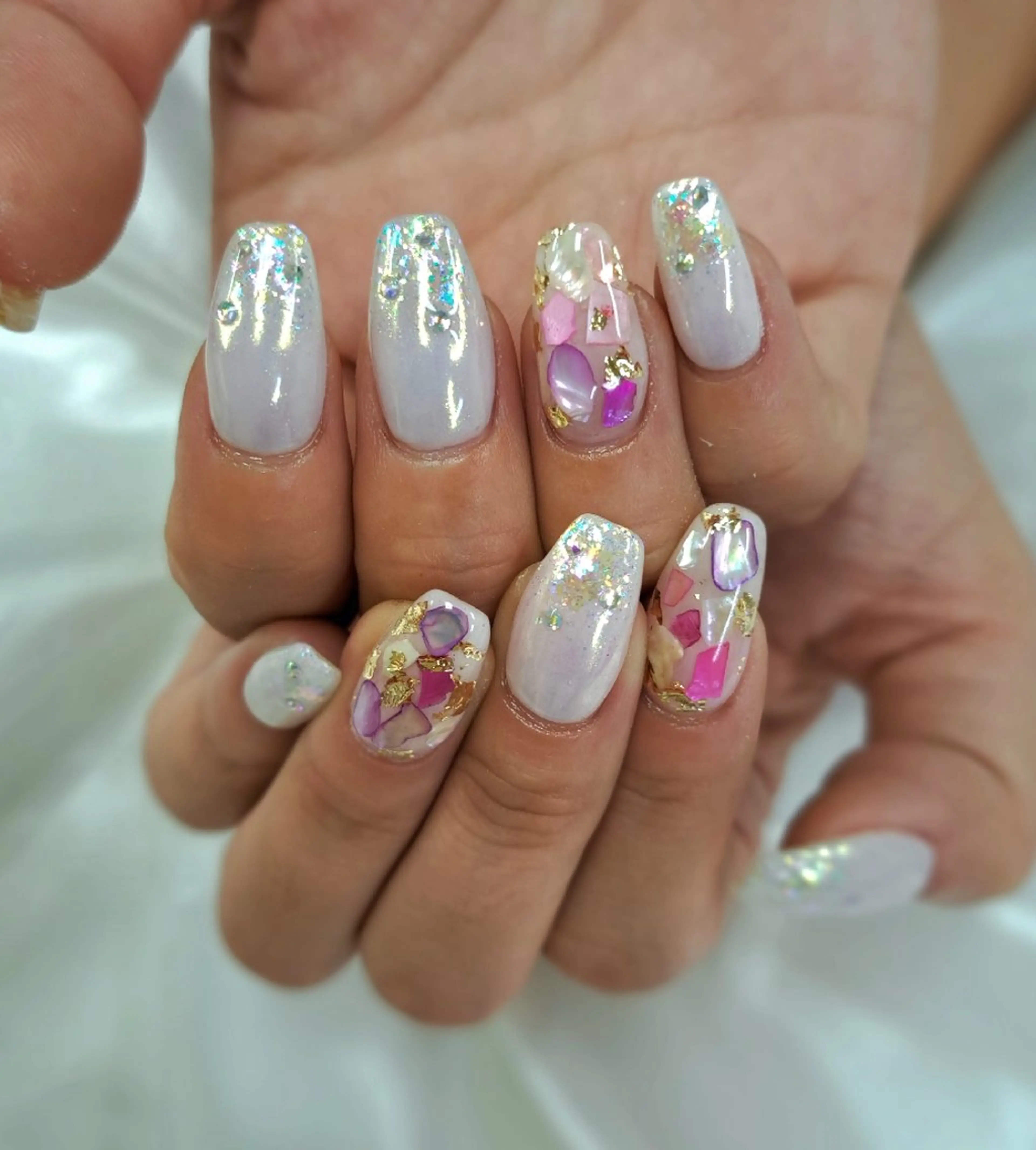 ネイル チークネイル フレンチネイル ジェルネイル ガーリー ハート ハンドネイル 河野ちえ (雑誌掲載サロン)のネイルデザイン