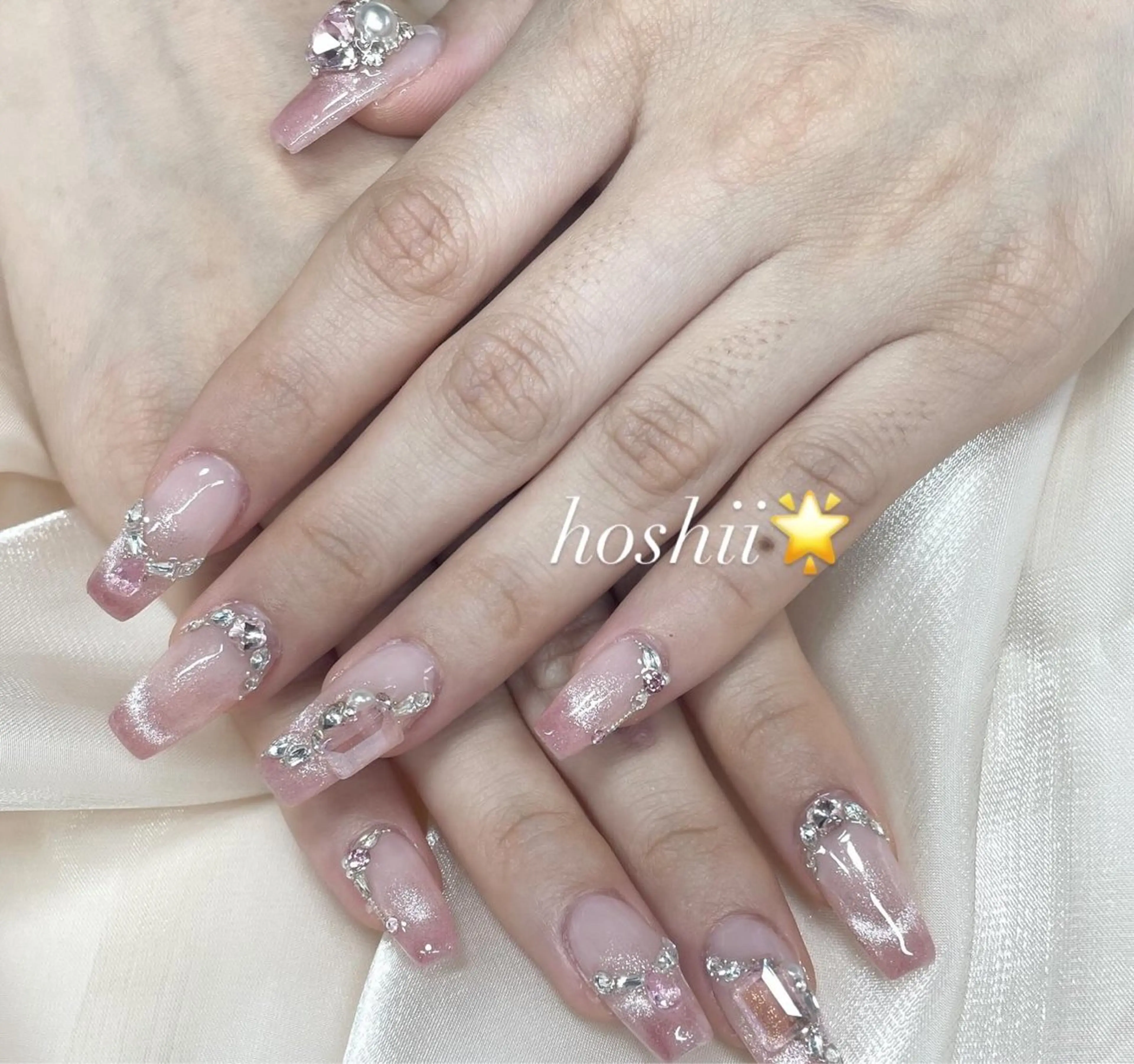 ネイル ハンドネイル Dea 心咲のネイルデザイン