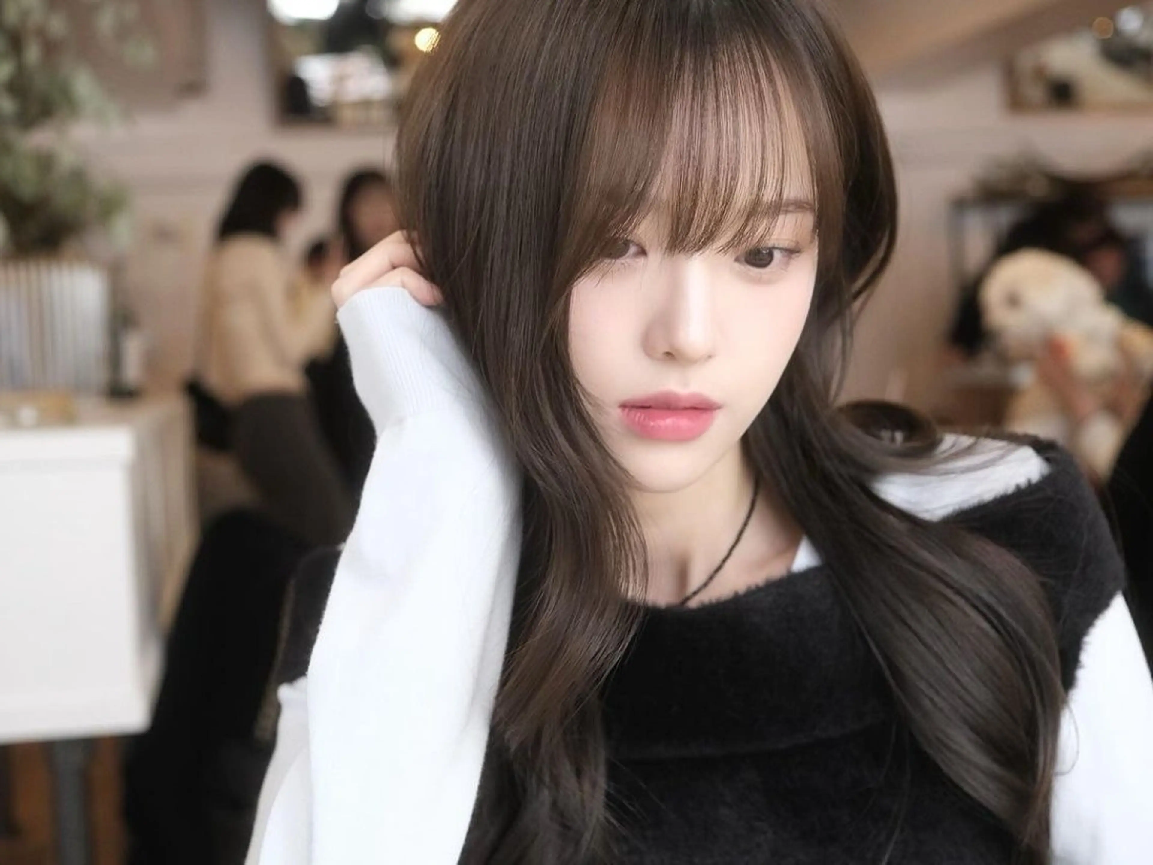 セミロング カラー カット ヘアカラー トリートメント 莉乃/縮毛矯正/髪質 改善/艶カラーのヘアスタイル