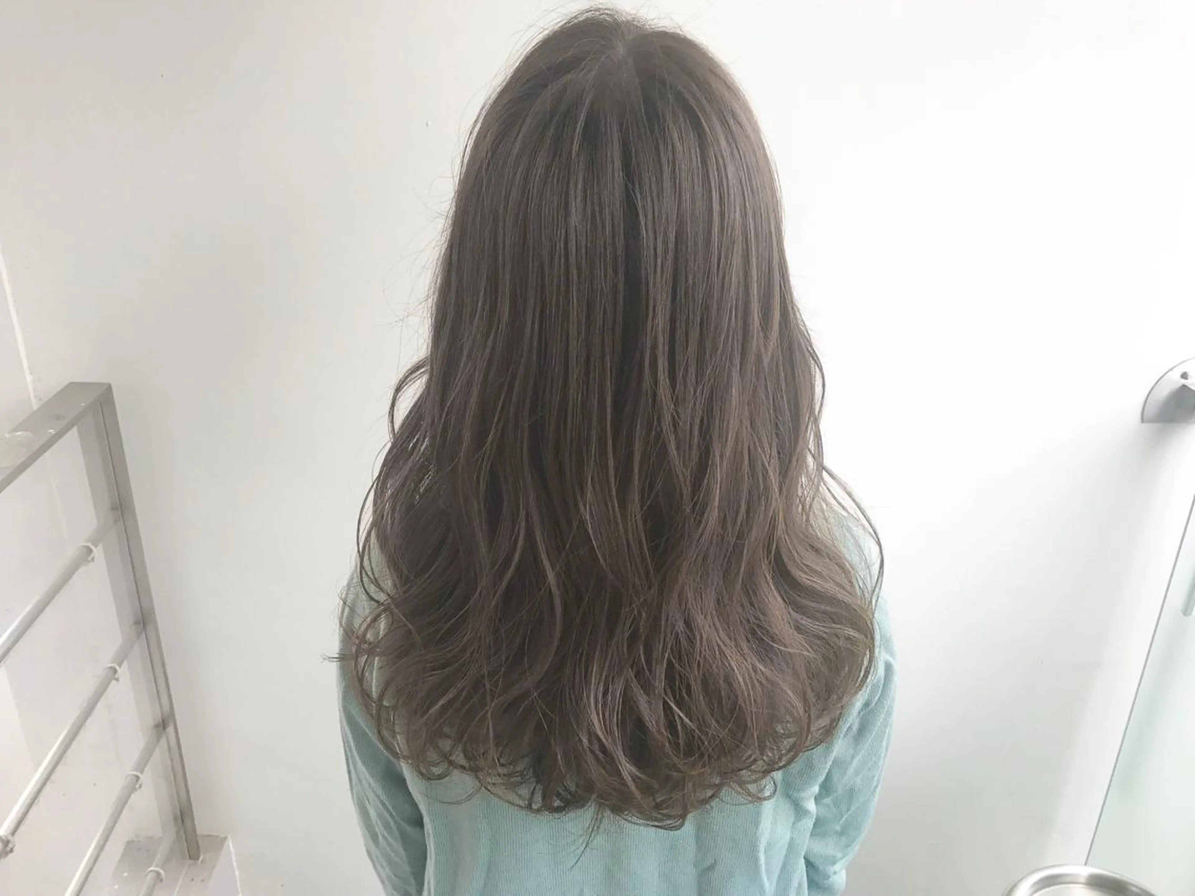 ロング カラー ショート/レイヤー なら石井知希のヘアスタイル