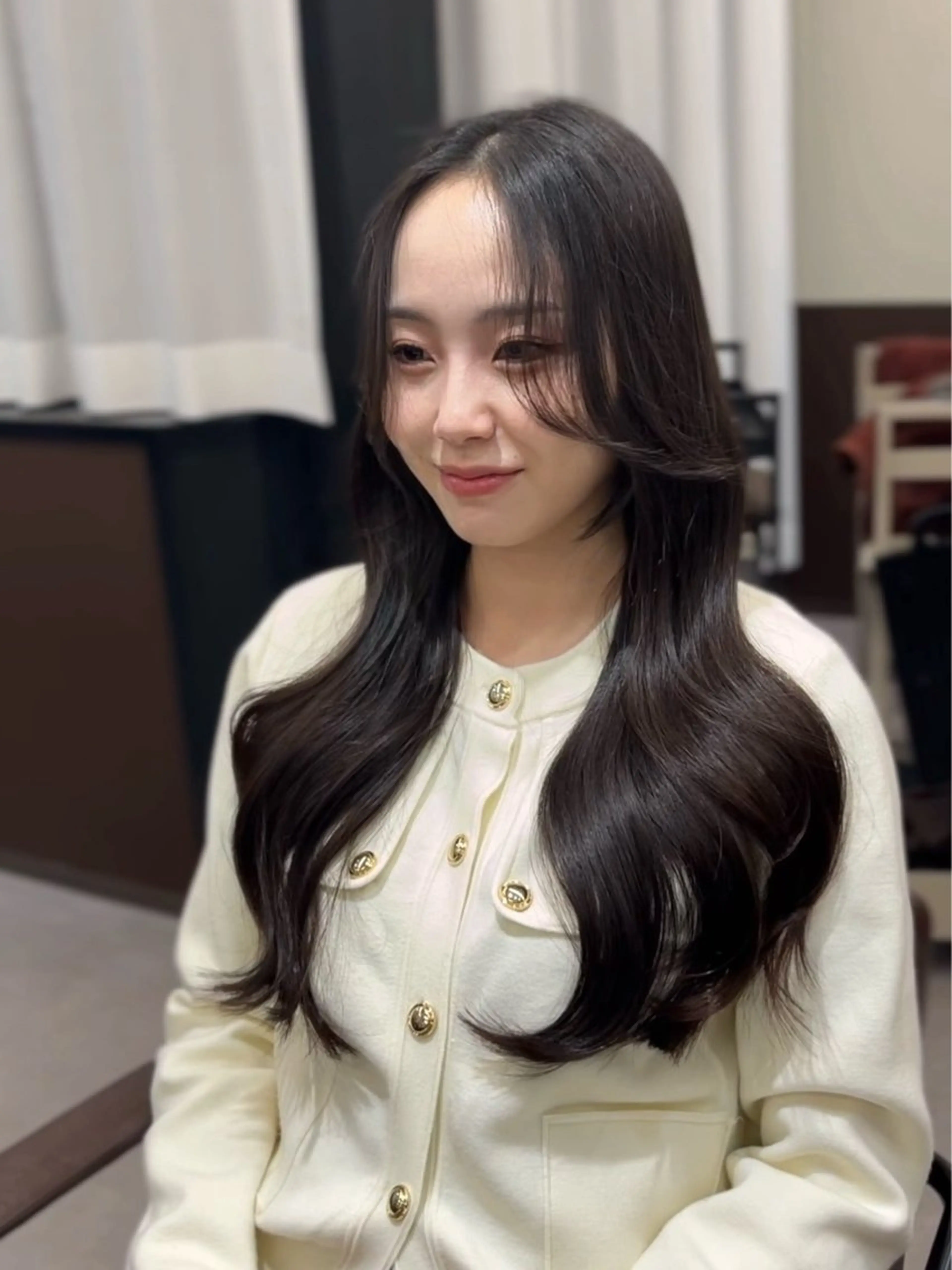 ロング 顔周りカット 髪質改善 似合わせカット 梅田/髪質改善特化/ 艶カラー🫧さくらこのヘアスタイル