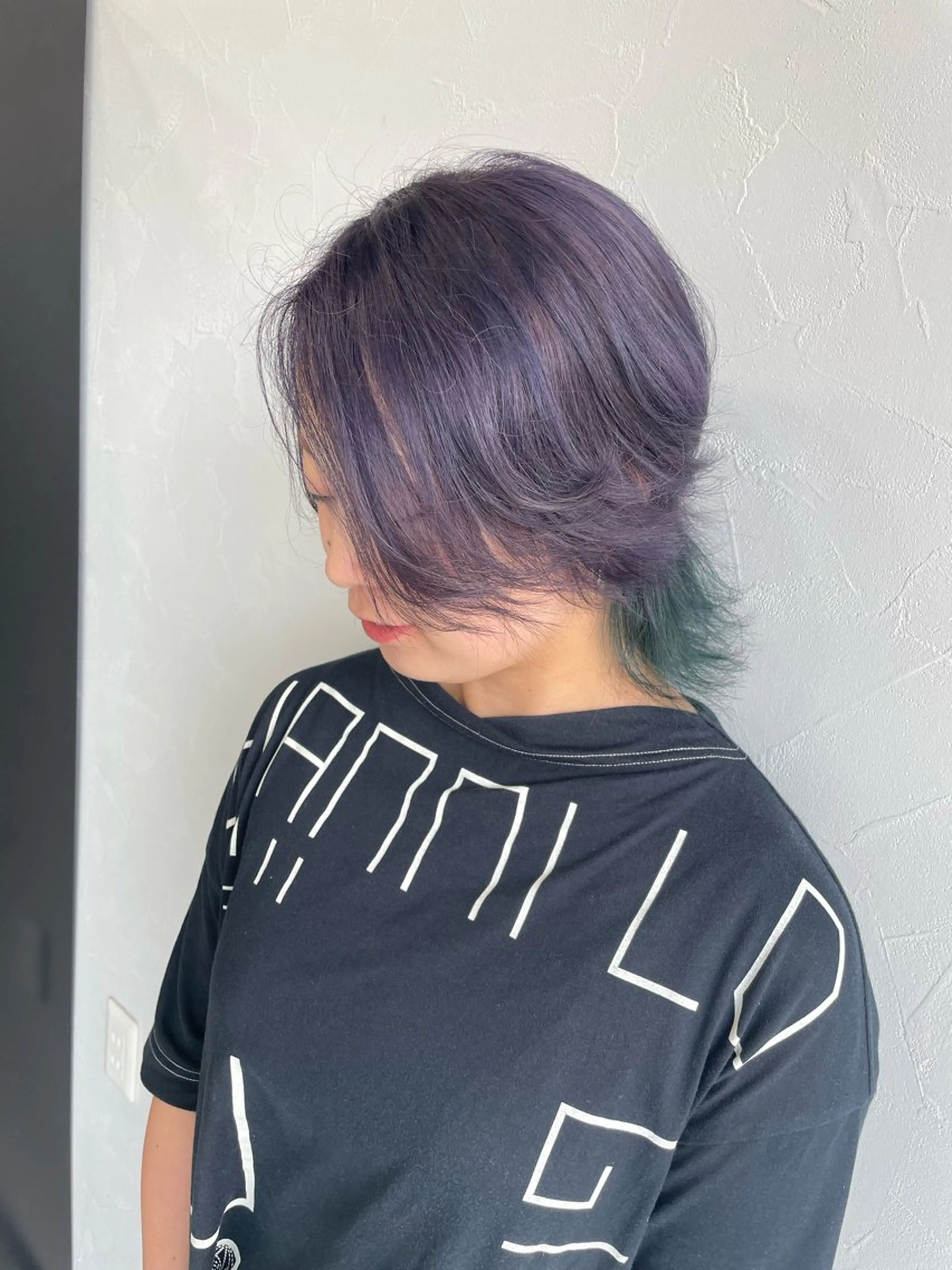 ショート カラー パープルカラー ヘアカラー _WHITE浜松店 もえかのヘアスタイル