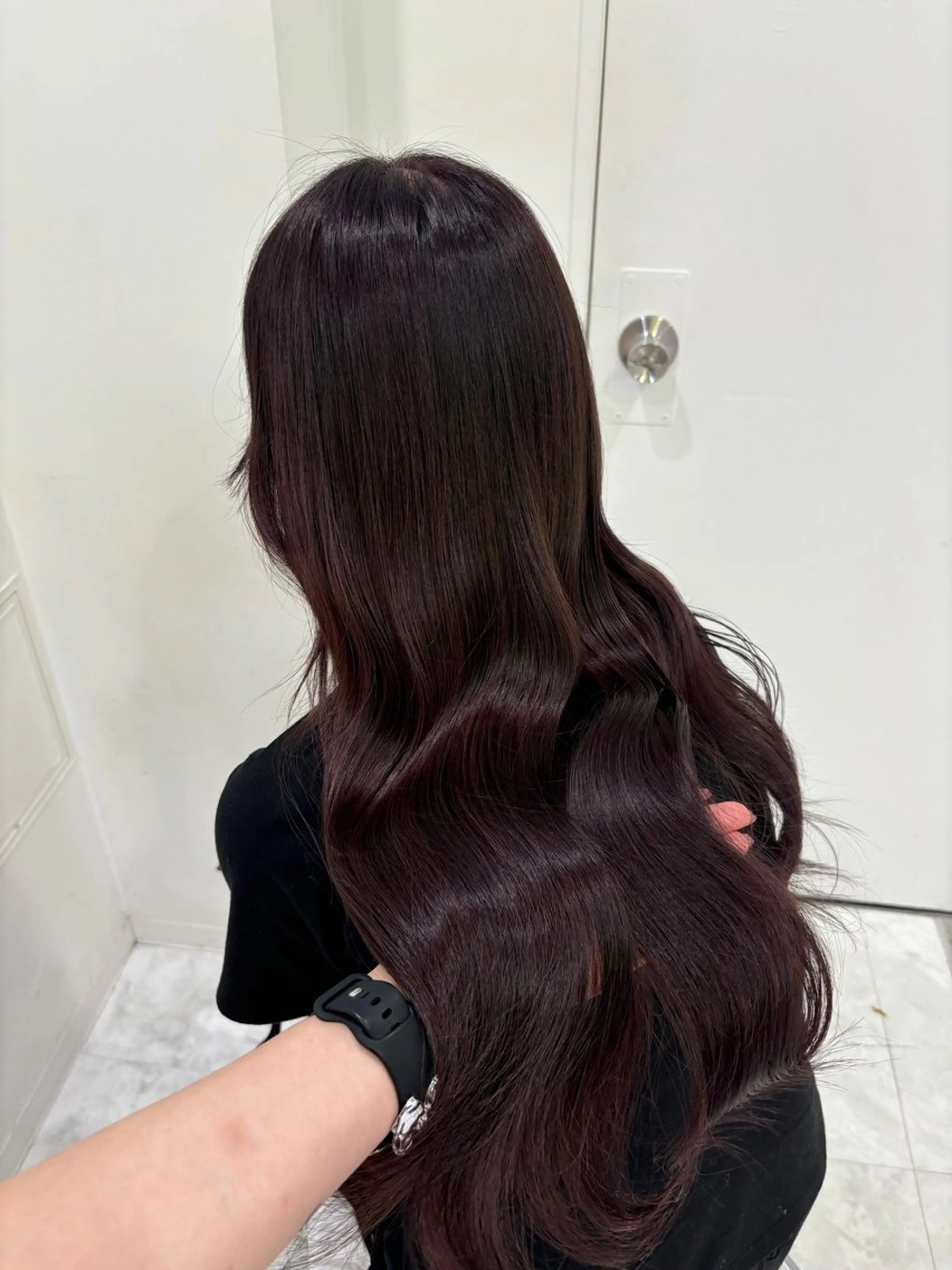 🎀おすすめ🎀🪽冬が似合う大人っぽ雰囲気に💘ガーリーな暖色ワンカラー&艶々ウォータートリートメント🩵🩷の写真