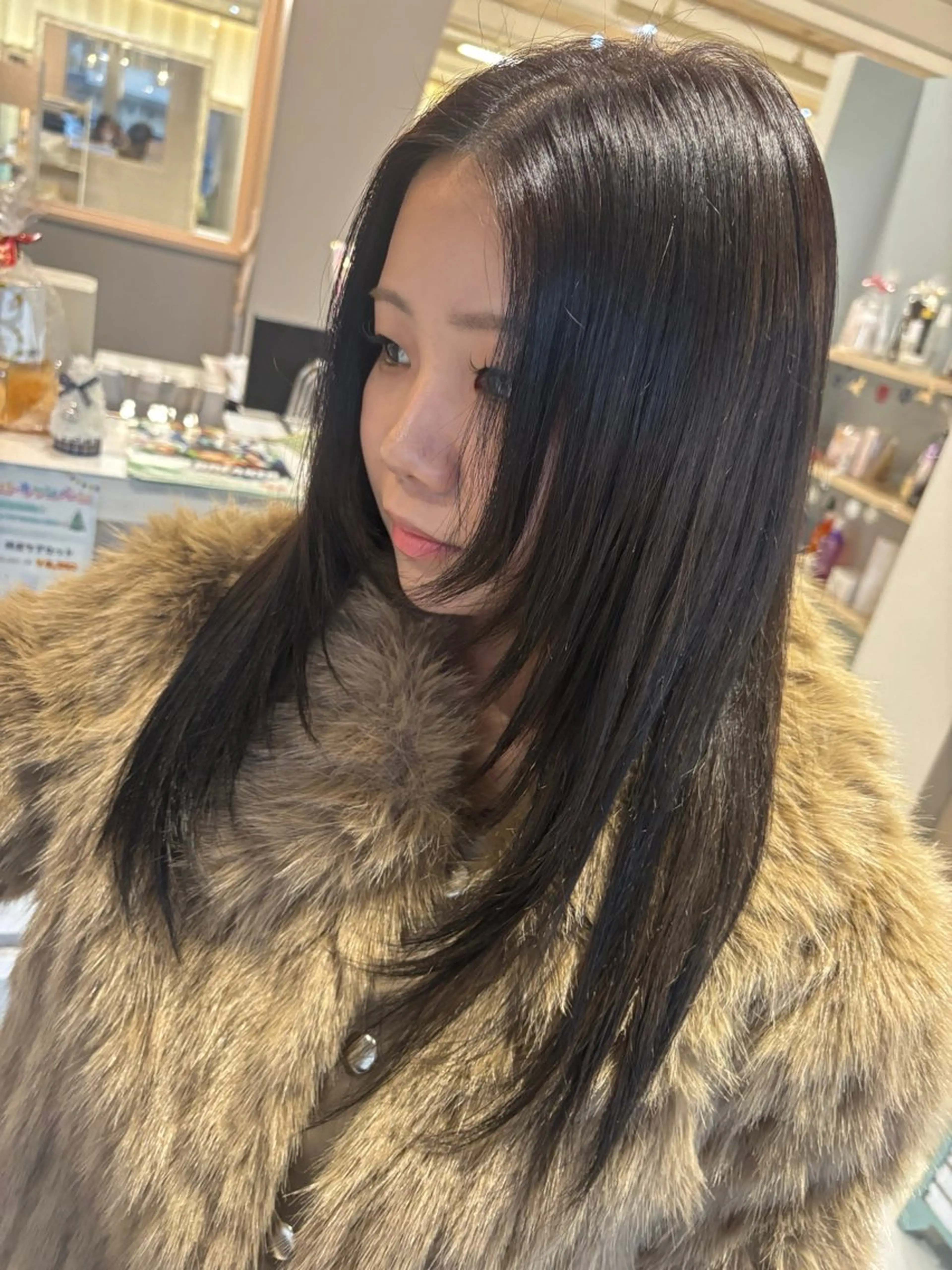ロング 上河 綾樺のヘアスタイル