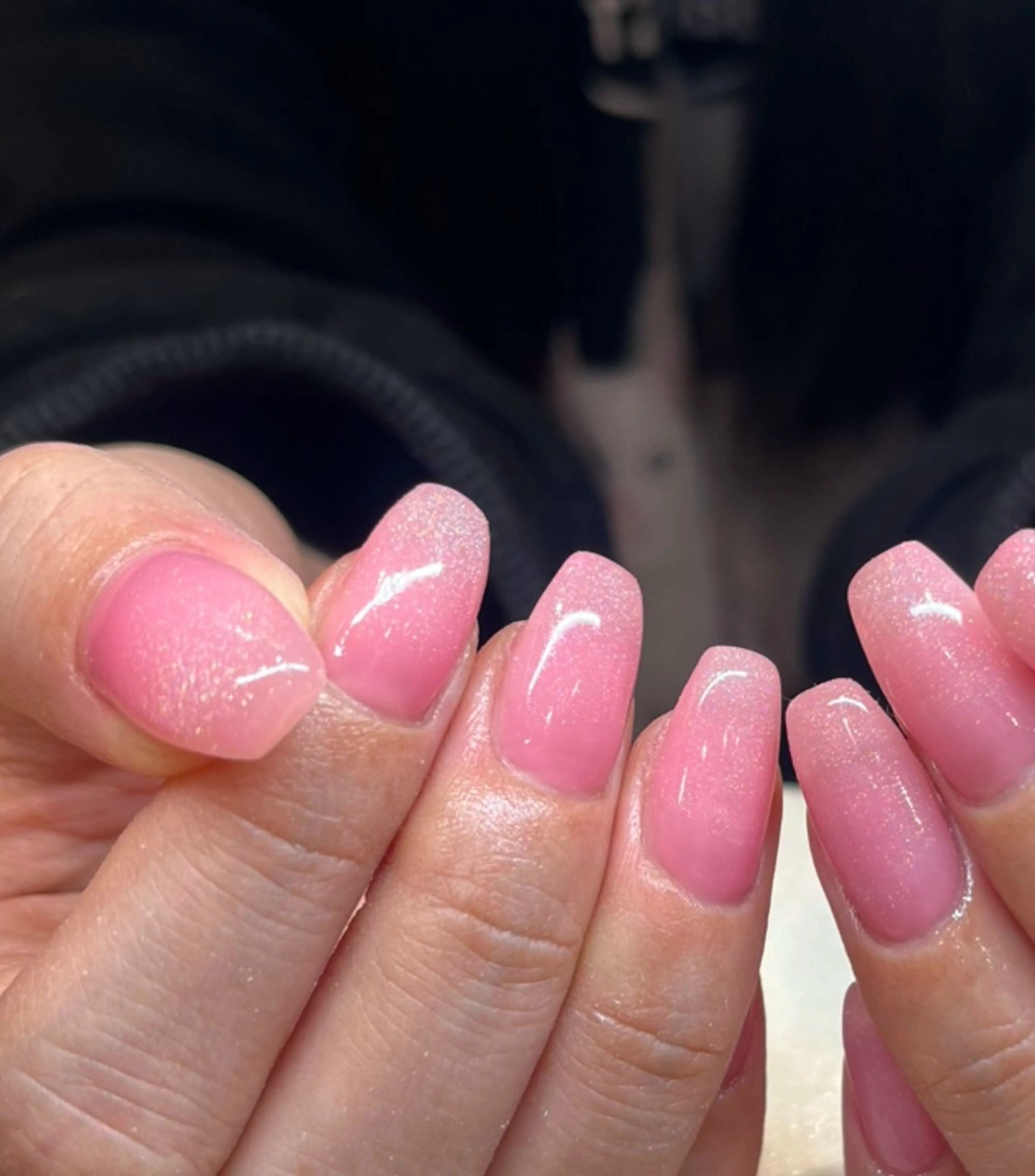 ネイル マグネットネイル ピンク 春ネイル 🎀Earth chihiro🤍のネイルデザイン