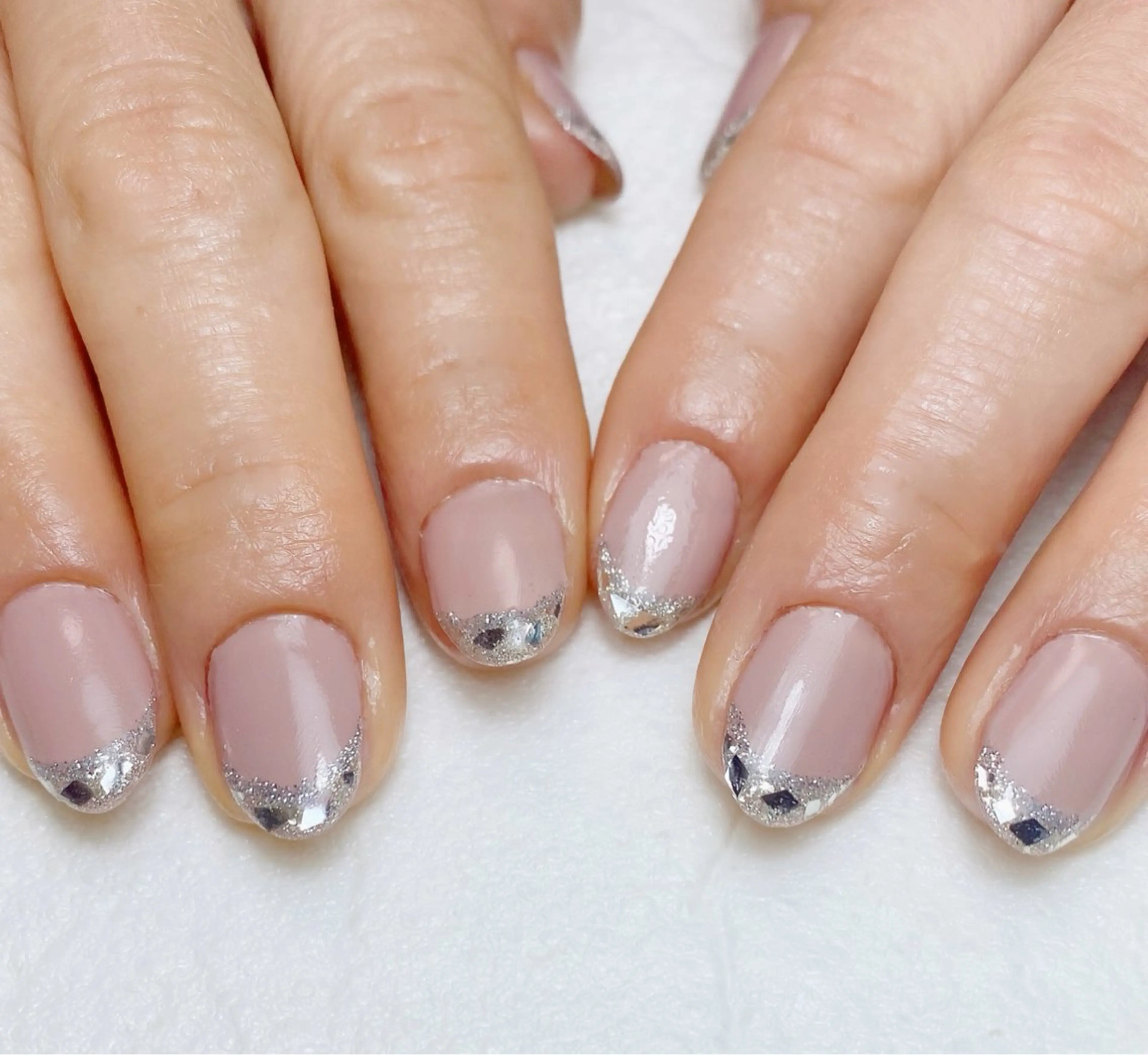 ネイル フレンチネイル ガラスフレンチ ラメ(グリッター) スカルプネイル ネイルチップ Nail Salon K 🧸美爪育成のネイルデザイン