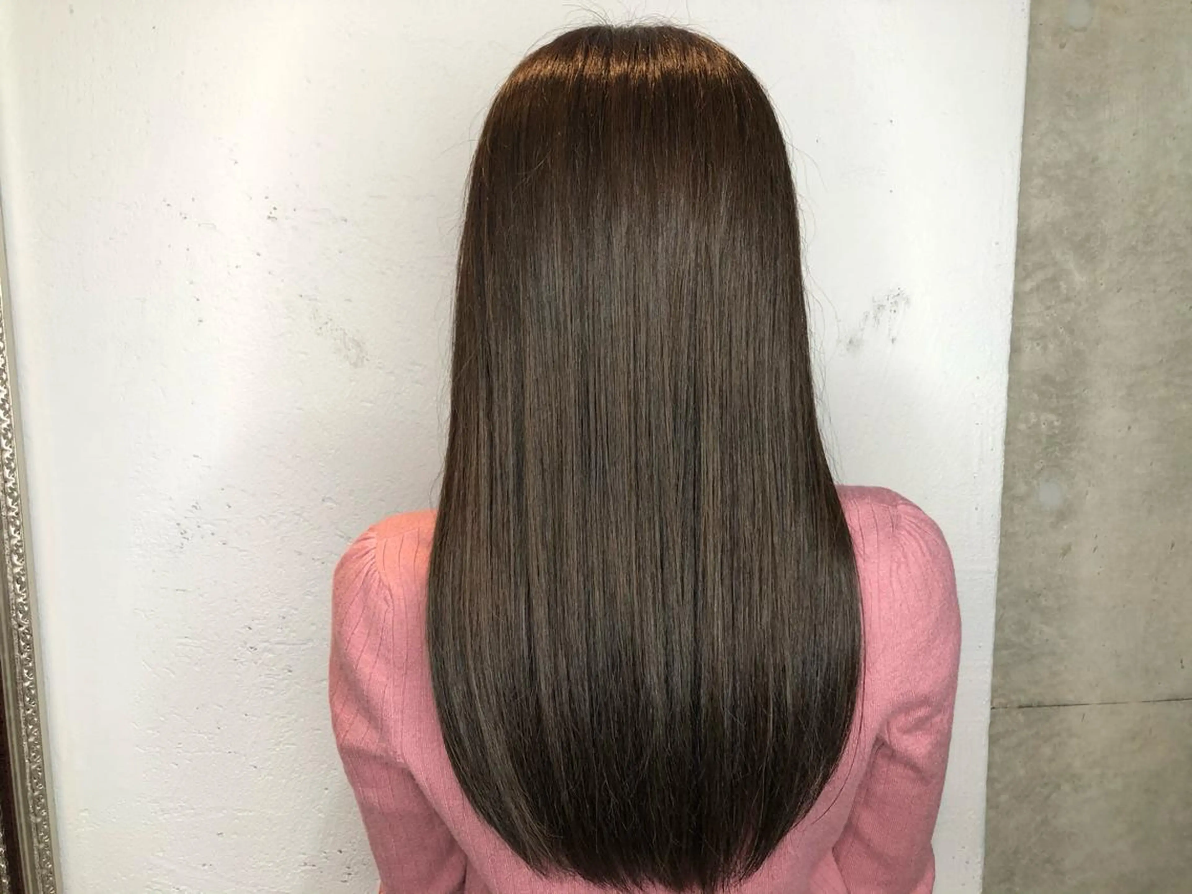 全体シングルカラー　ロング料金無し　詳細をご覧下さい※ブリーチ、ハイライト等は不可。新規不可の写真