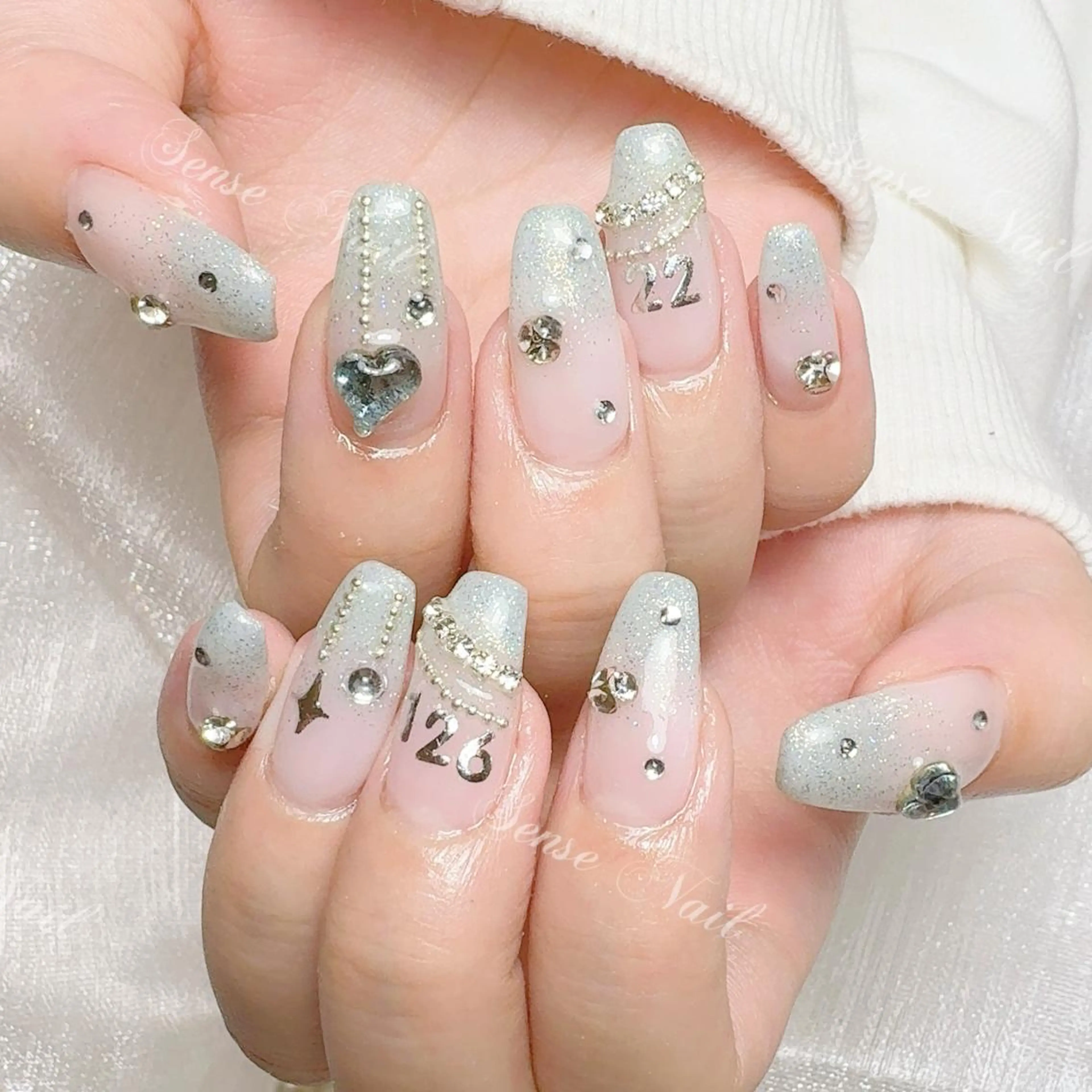 ネイル Kurieitibu 🍬Byu~tīのネイルデザイン