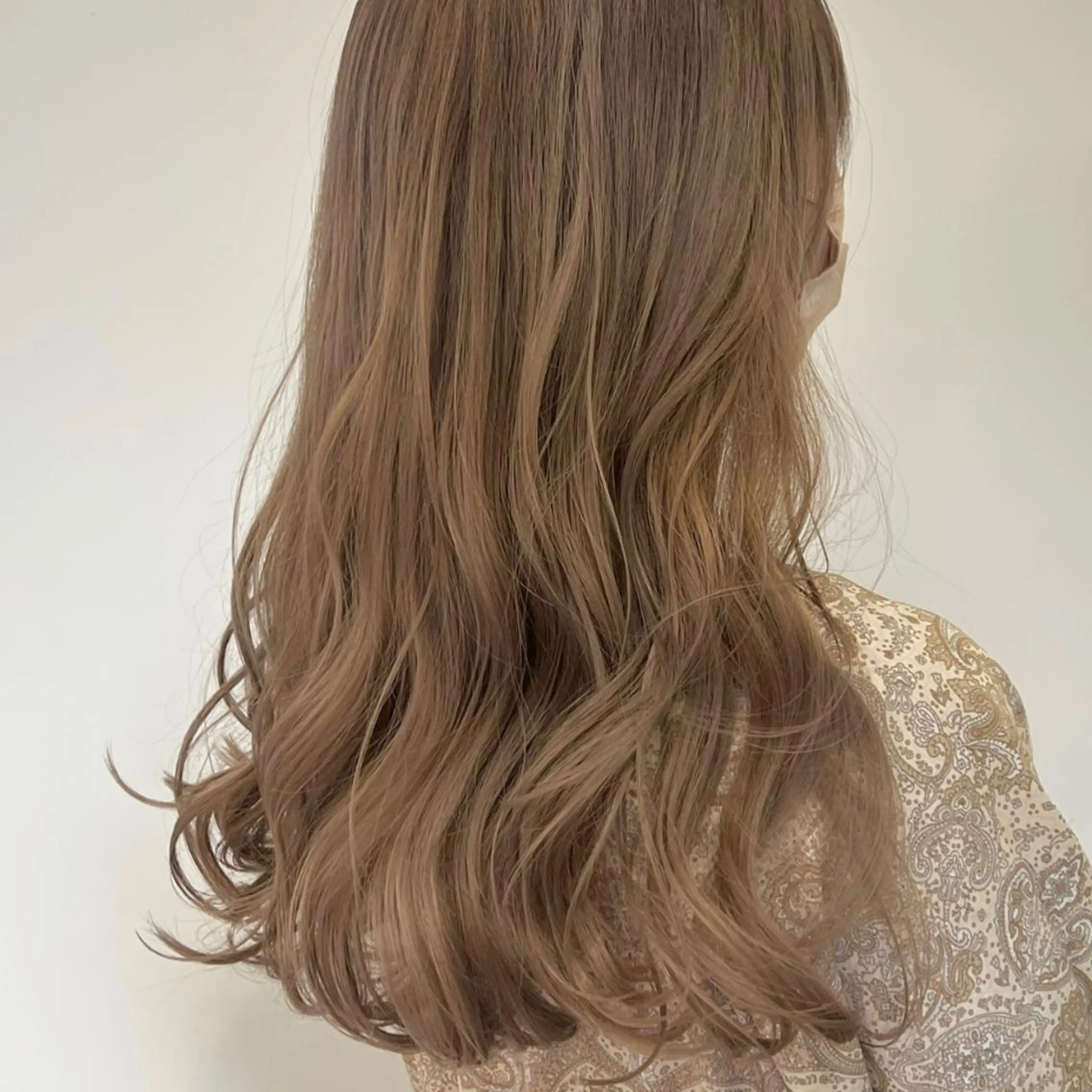 ロング カラー PETZjasmine所属・顔周りカット/透明感 カラー🤍大塚蛍のヘアスタイル