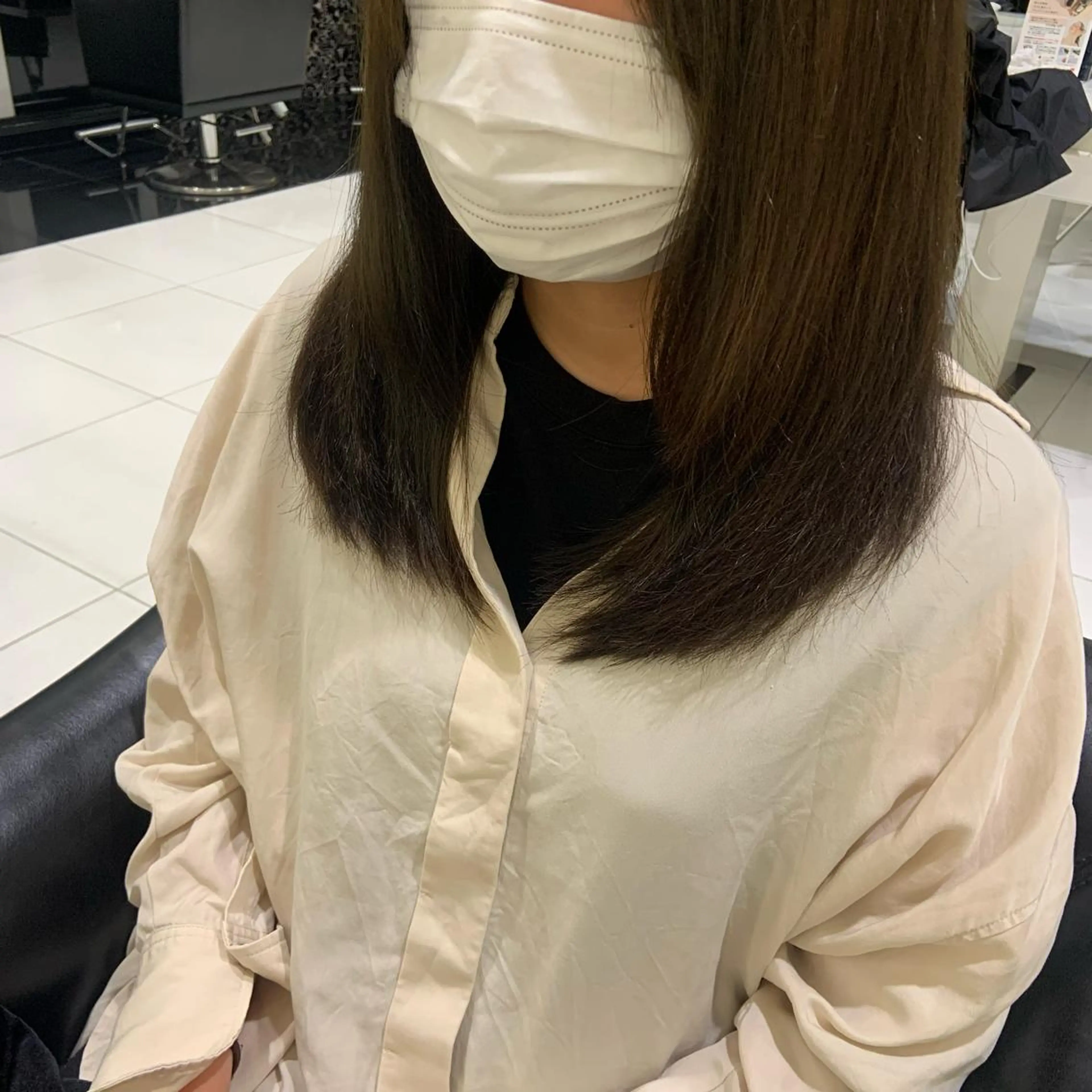 ロング レイヤーカット air -GINZA tower所属・小潟 千尋のヘアスタイル