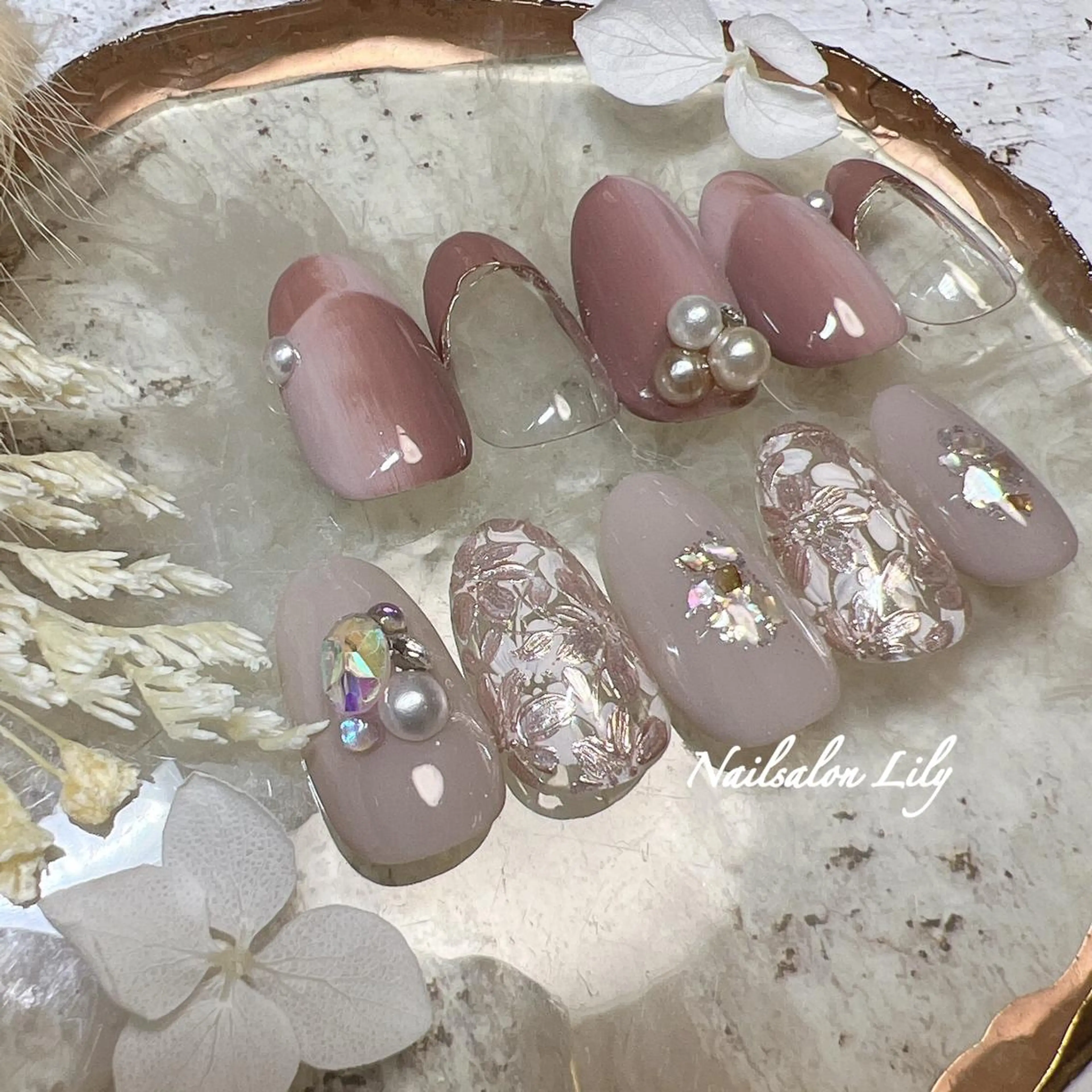 ネイル Nailsalon Lilyのネイルデザイン