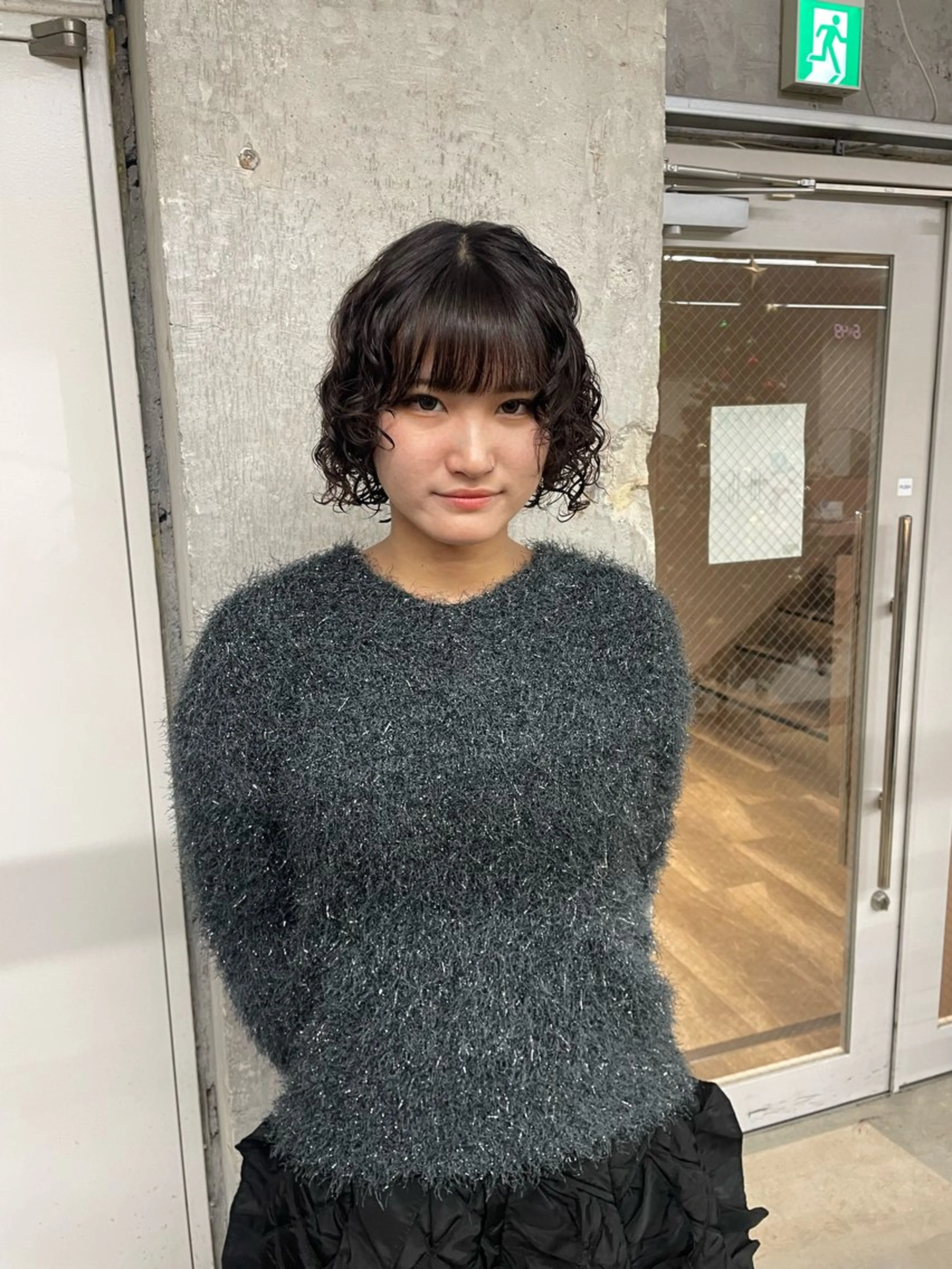 ミディアム カット パーマ 鈴木瑛里／ブロンド ベージュ／男女のヘアスタイル