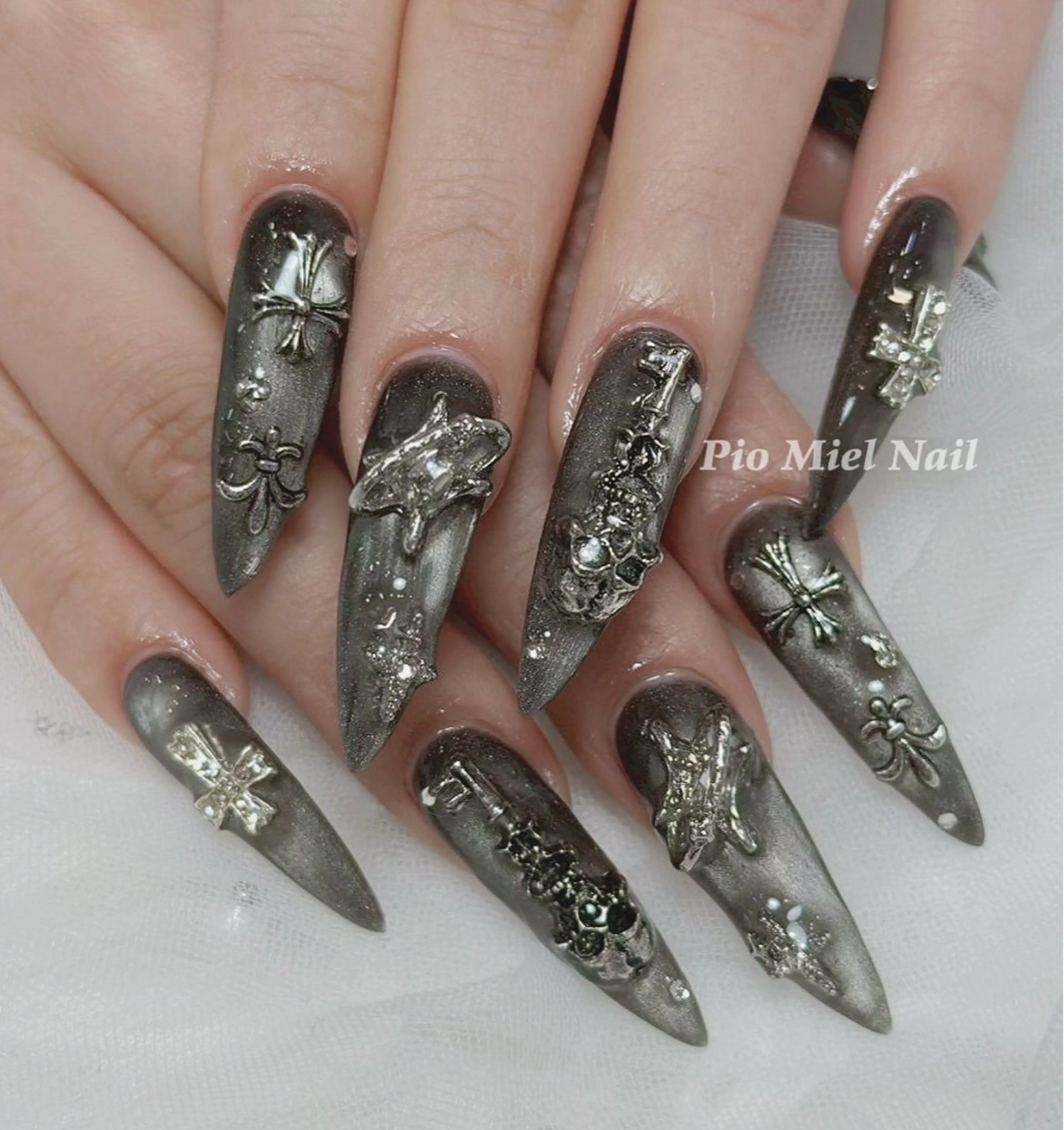 ネイル 韓国ネイル マグネットネイル ニュアンスネイル シンプルネイル ツイードネイル ハンドネイル Pio Mielのネイルデザイン