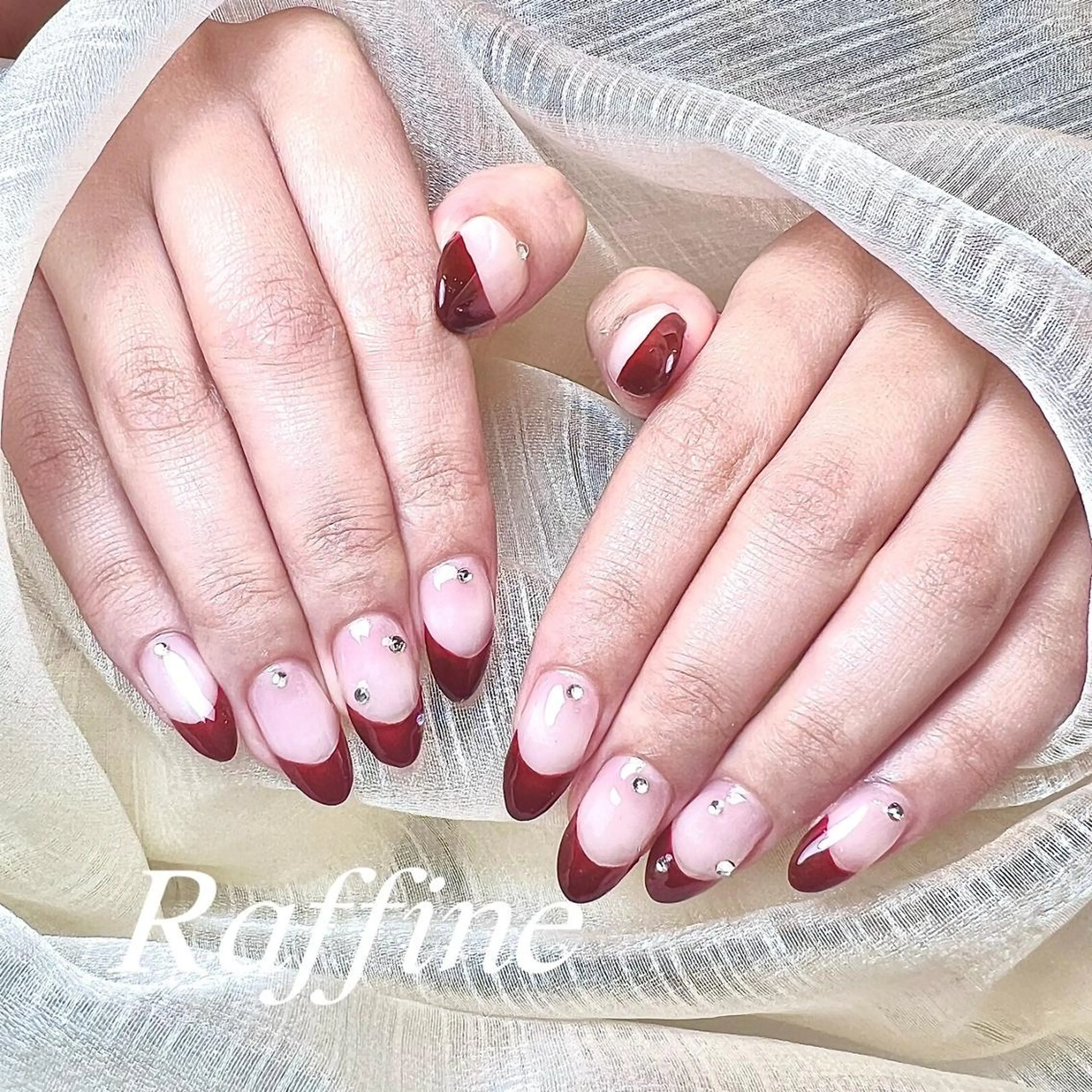 ネイル RAFFINE haru🦋🩵のネイルデザイン