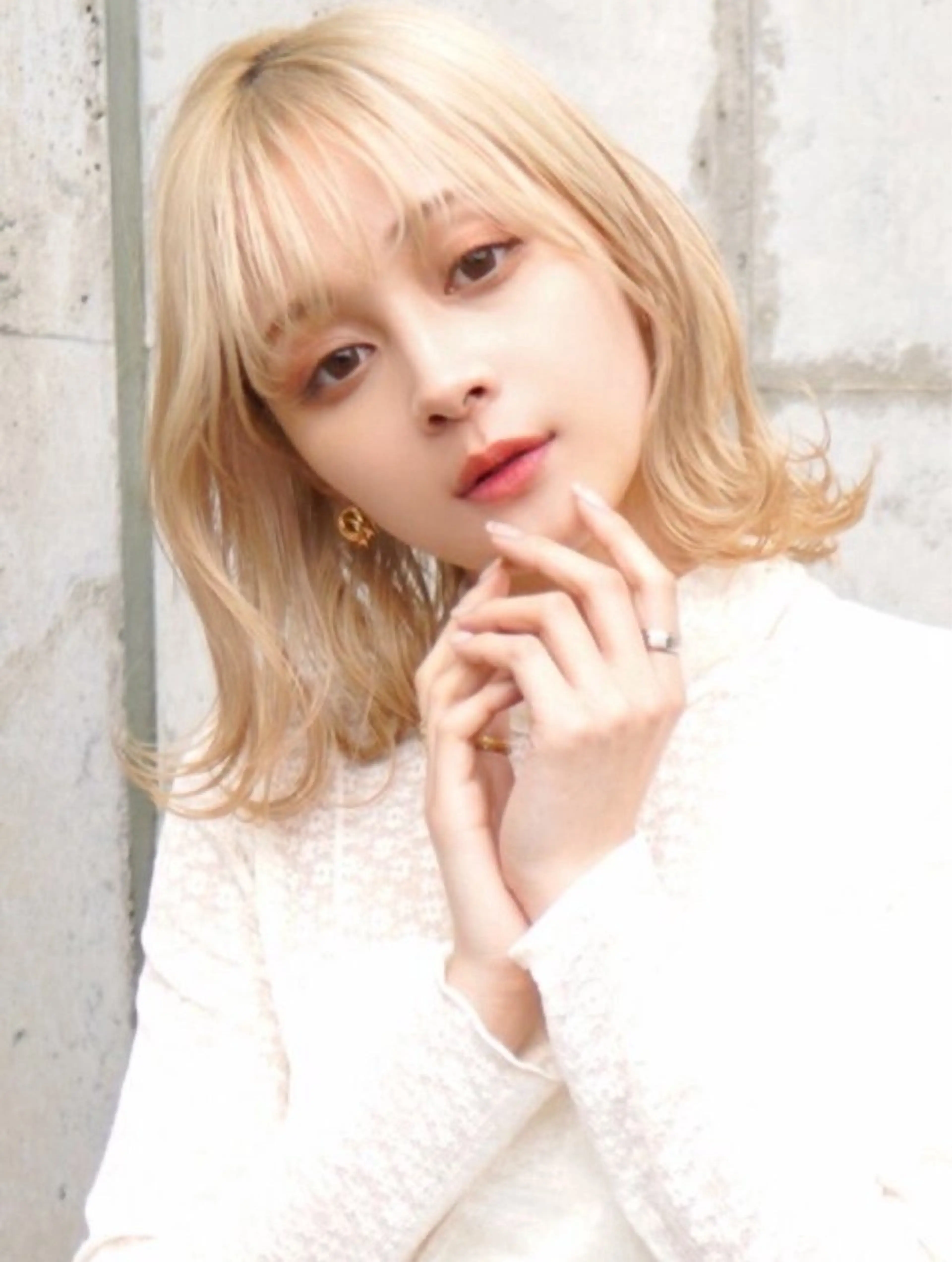 セミロング カラー ブリーチ 透明感カラー トリートメント 本多 光樹のヘアスタイル