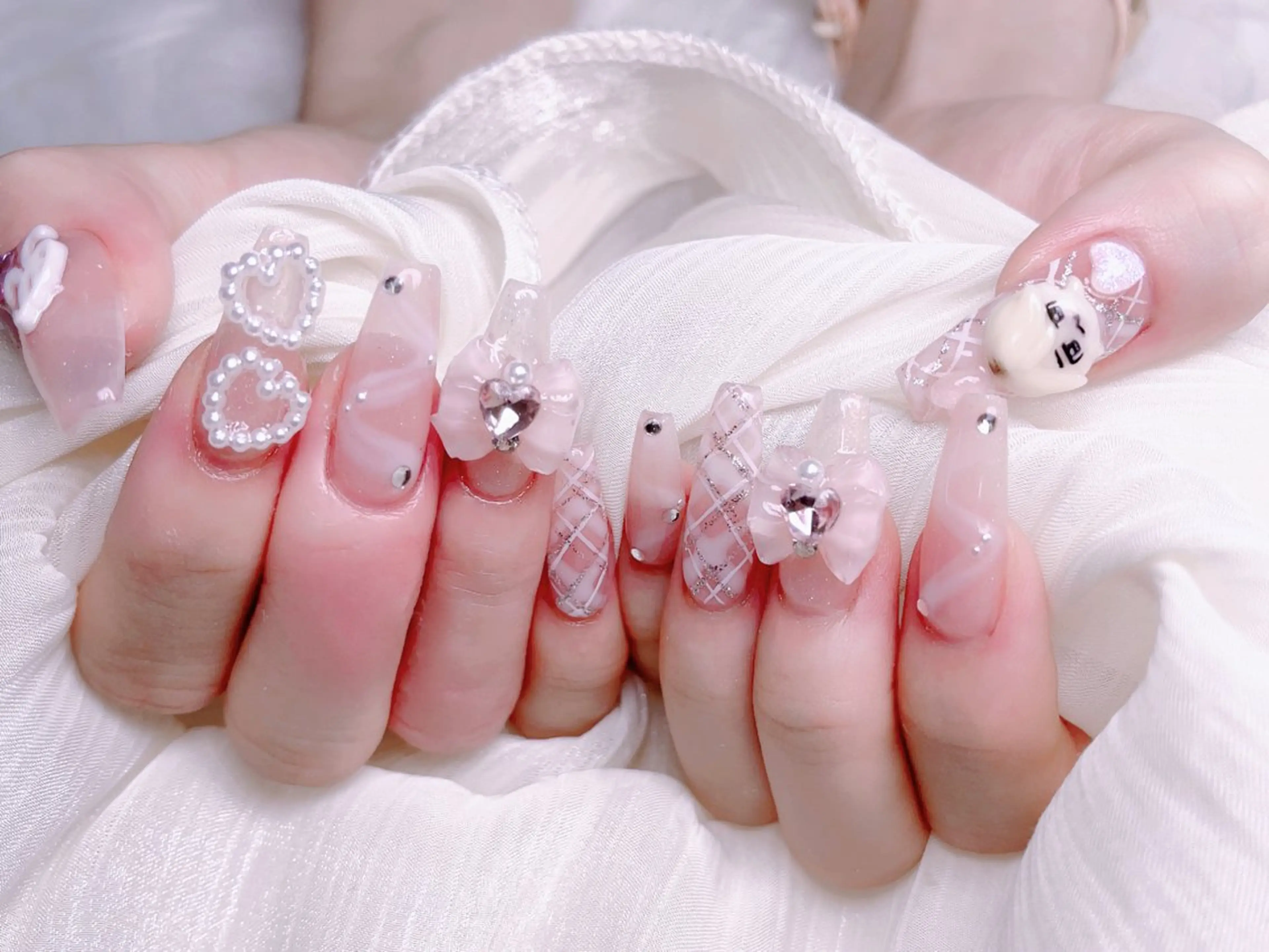 ネイル ハンドネイル 🎀Ｍ nails✨ ビューティーのネイルデザイン