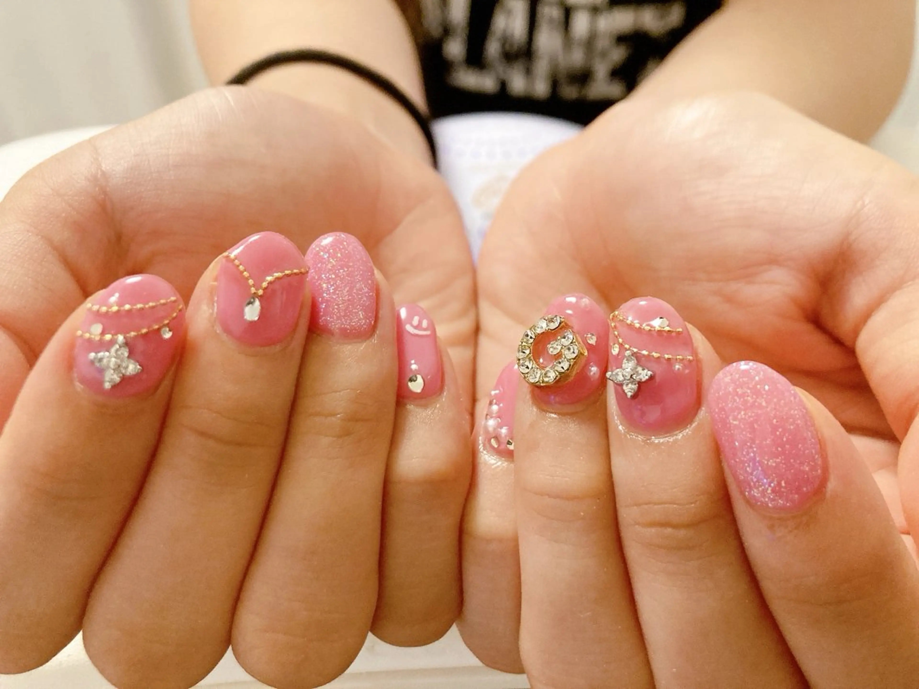 ネイル ECLAT エクラ所属・寺山 千鶴のネイルデザイン