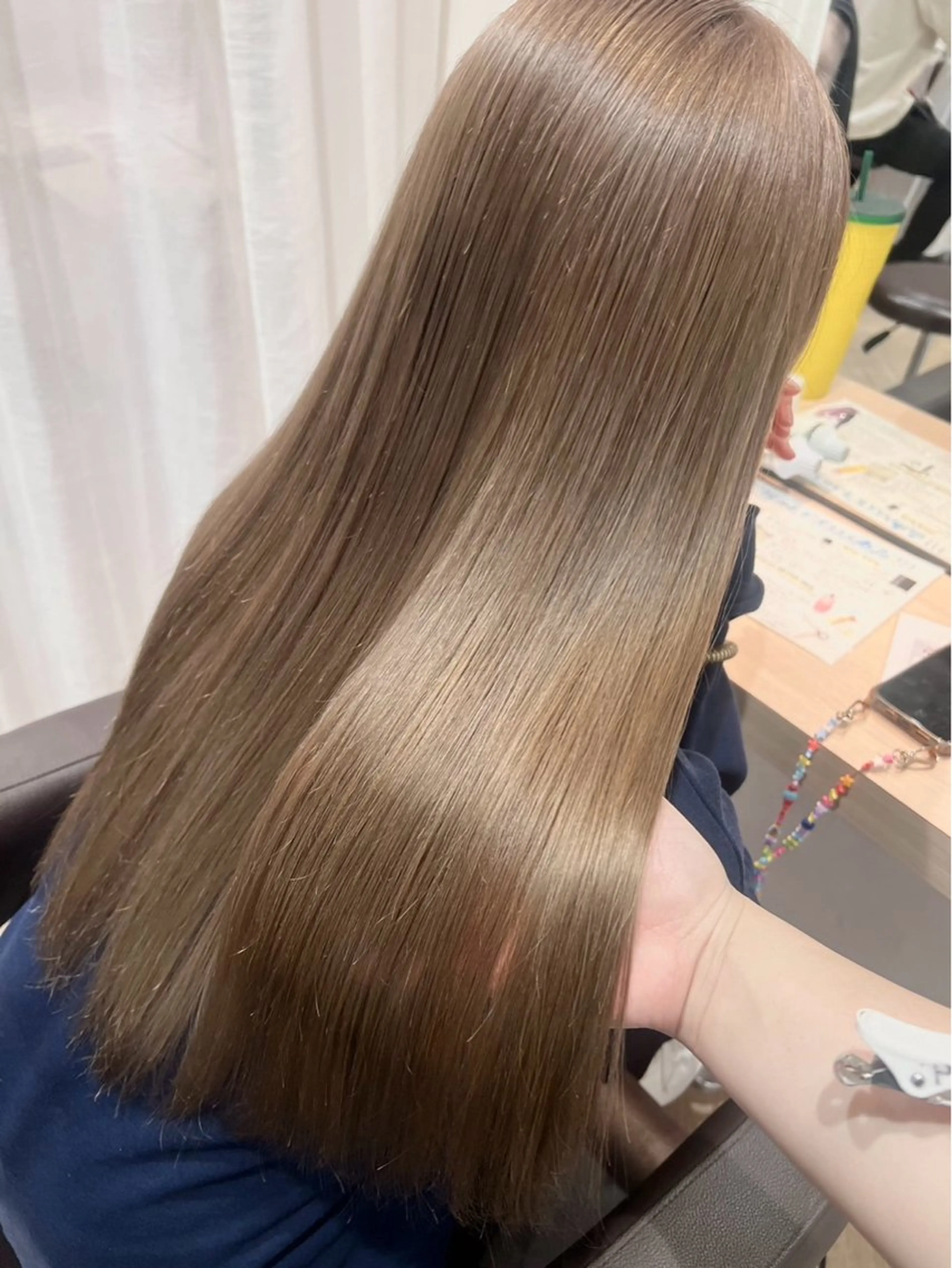 カラー ベージュカラー ブリーチ ミルクティーベージュ AVANCE.なかもず店所属・【似合わせ】 藤原 拓徒のヘアスタイル