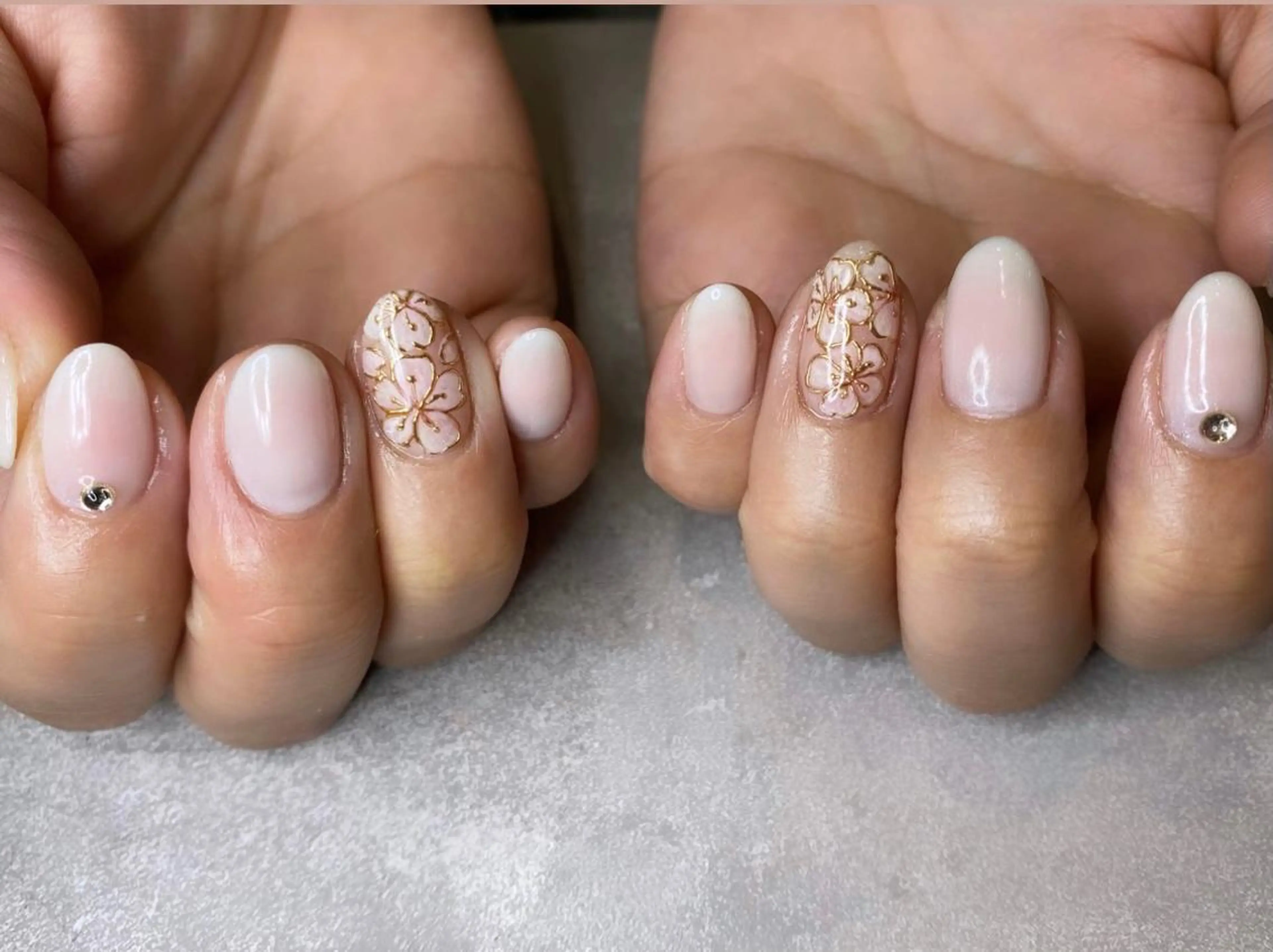 ネイル gluck(グリュック)所属・なかがわ まゆこのネイルデザイン