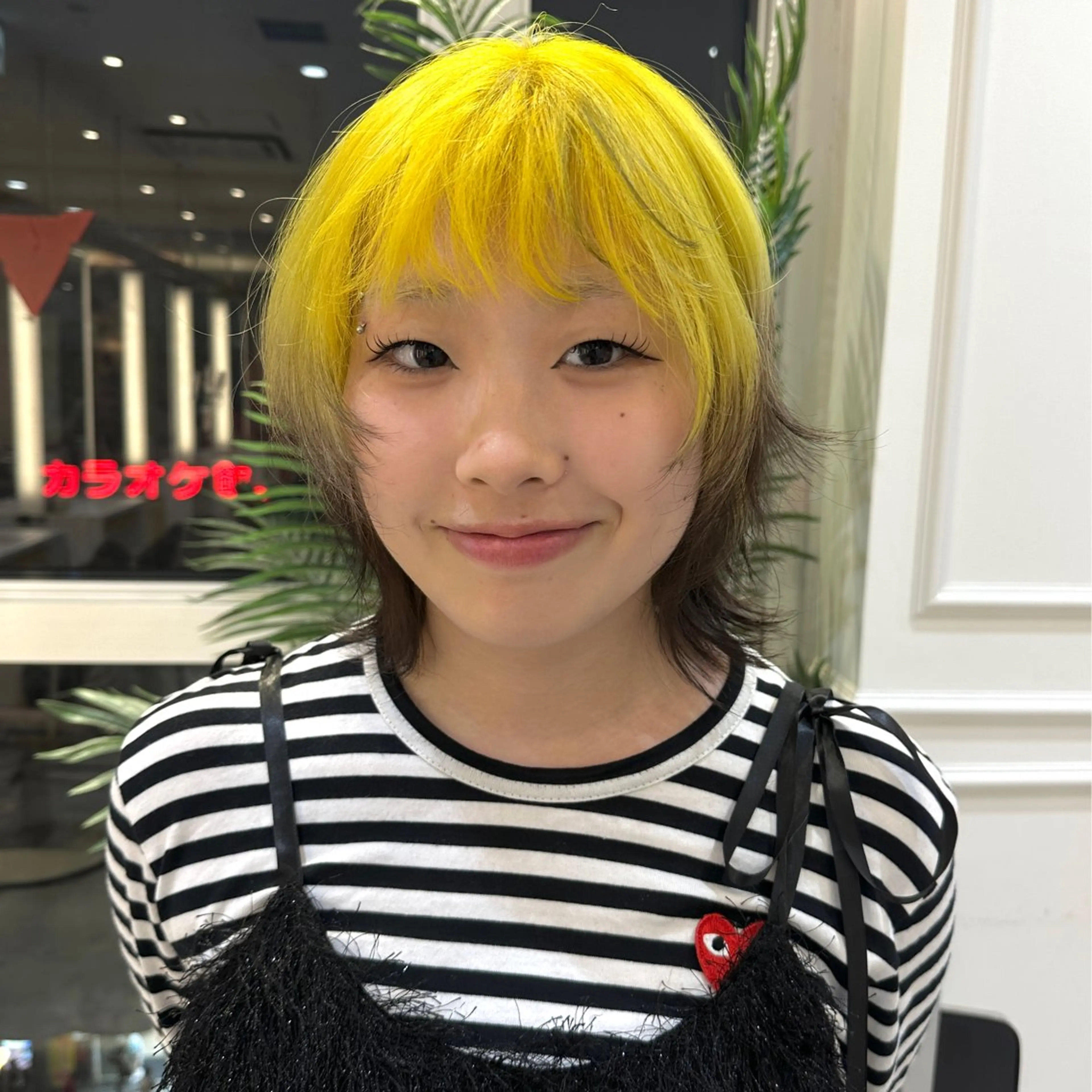 ショート カラー デザインカラー カット ヘアカラー トリートメント レイヤーカット/ ハイトーンchimiのヘアスタイル