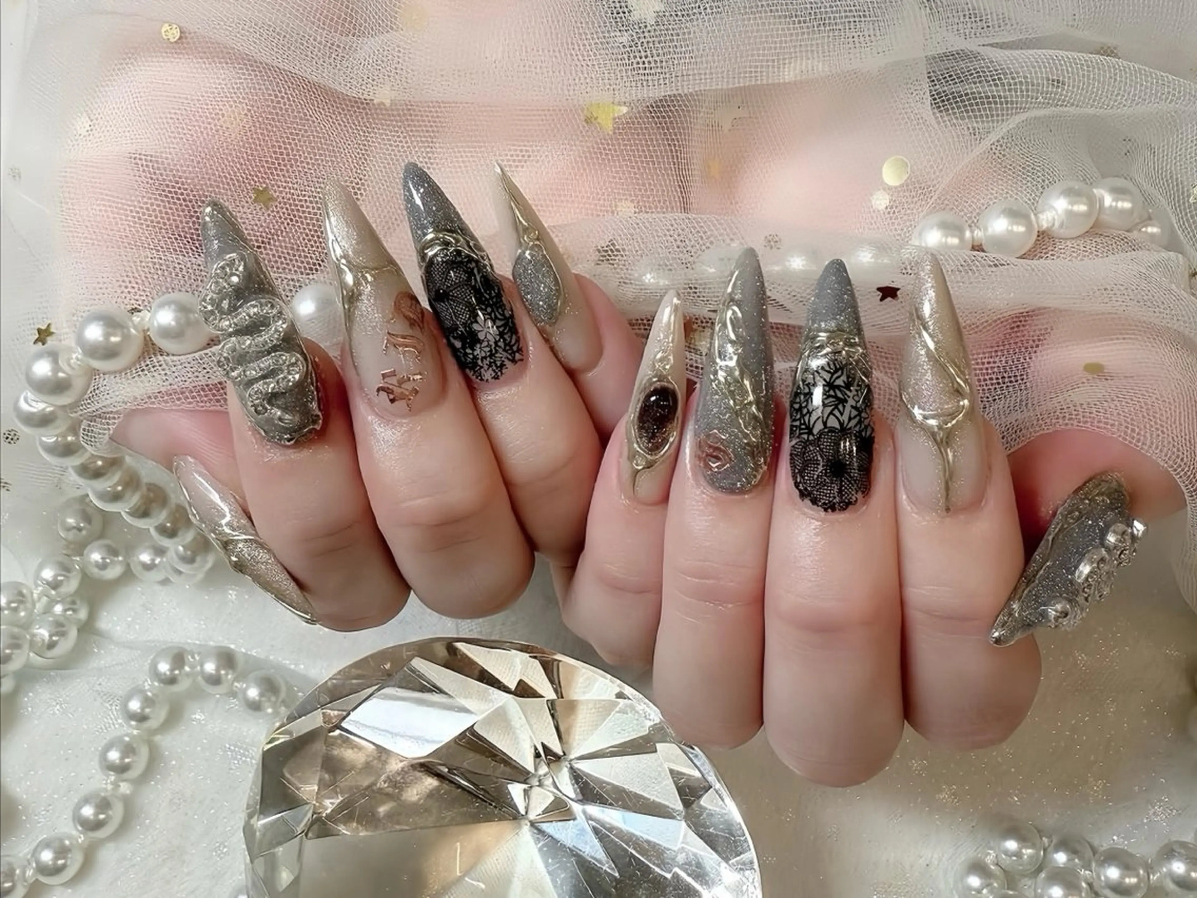 ネイル アニマル柄 ボルドー ブラウン チークネイル フレンチネイル Rin Nail 新大久保店のネイルデザイン