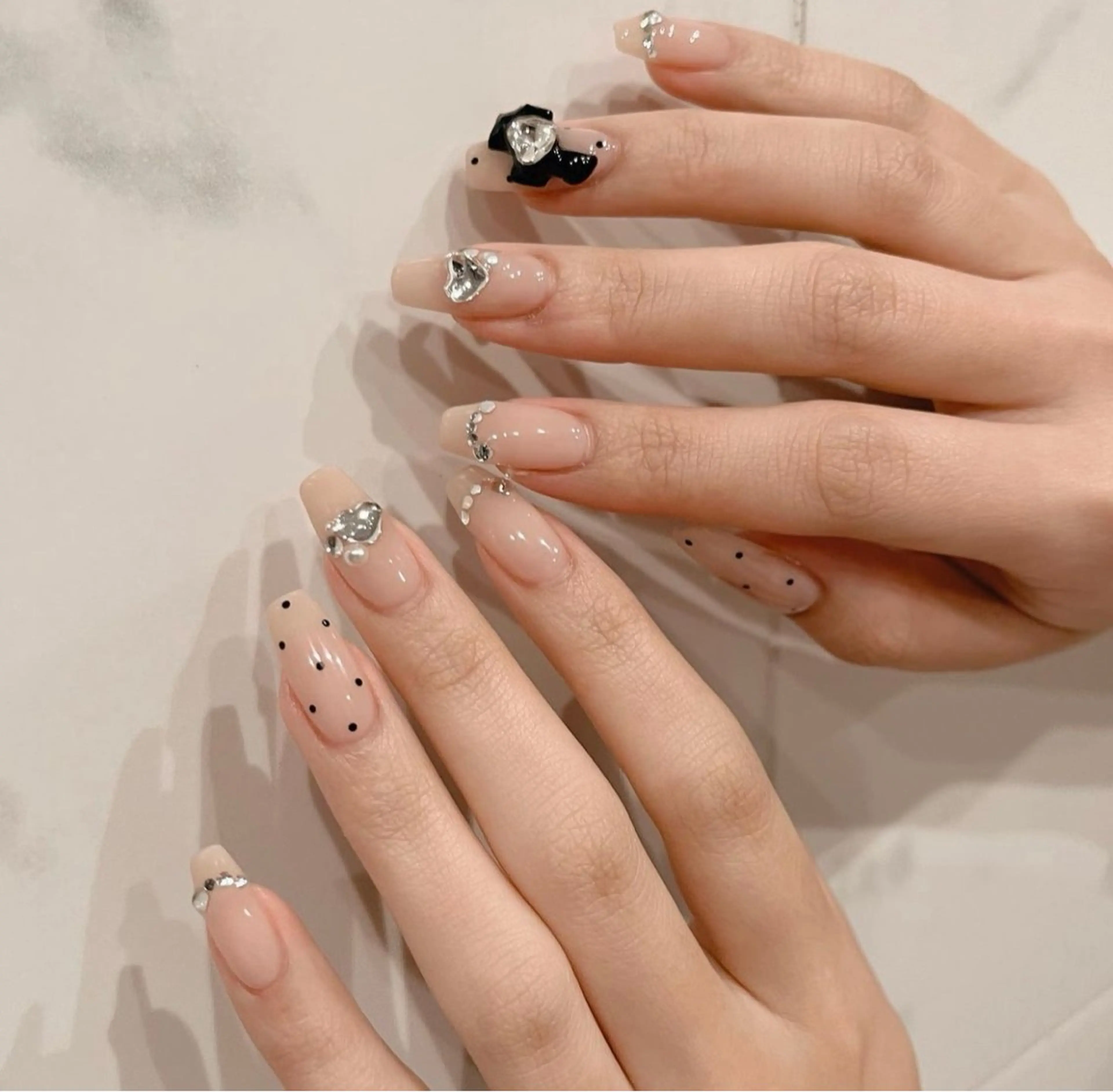 ネイル UniqueNail 長さだし専門店のネイルデザイン