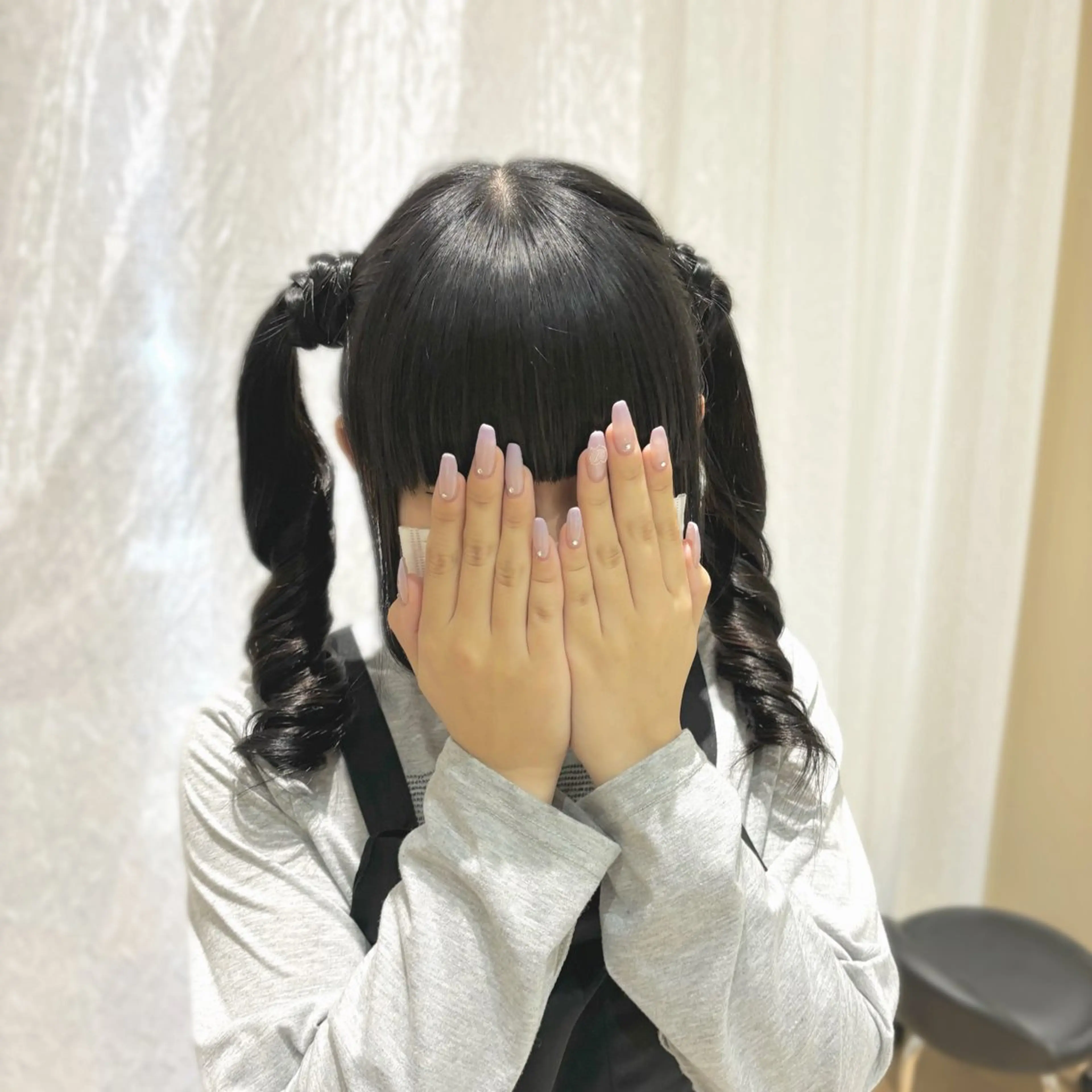 ロング ヘアアレンジ ヘアセット miwa♡暖色カラー 盛れる顔周り.ヘアメのヘアスタイル