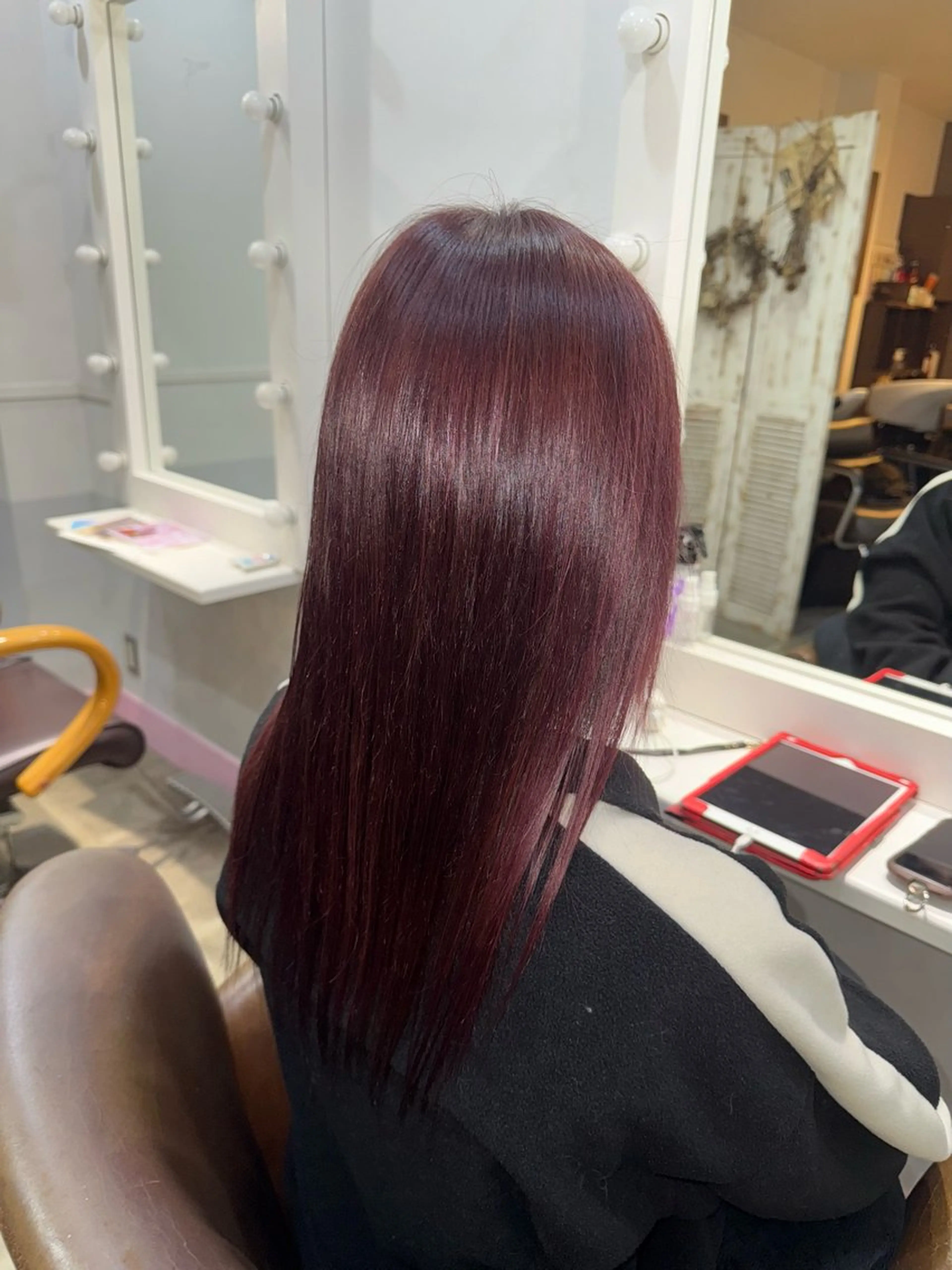 ロング カラー カシス TECHRISE豊橋店所属・坂柳 朱音のヘアスタイル