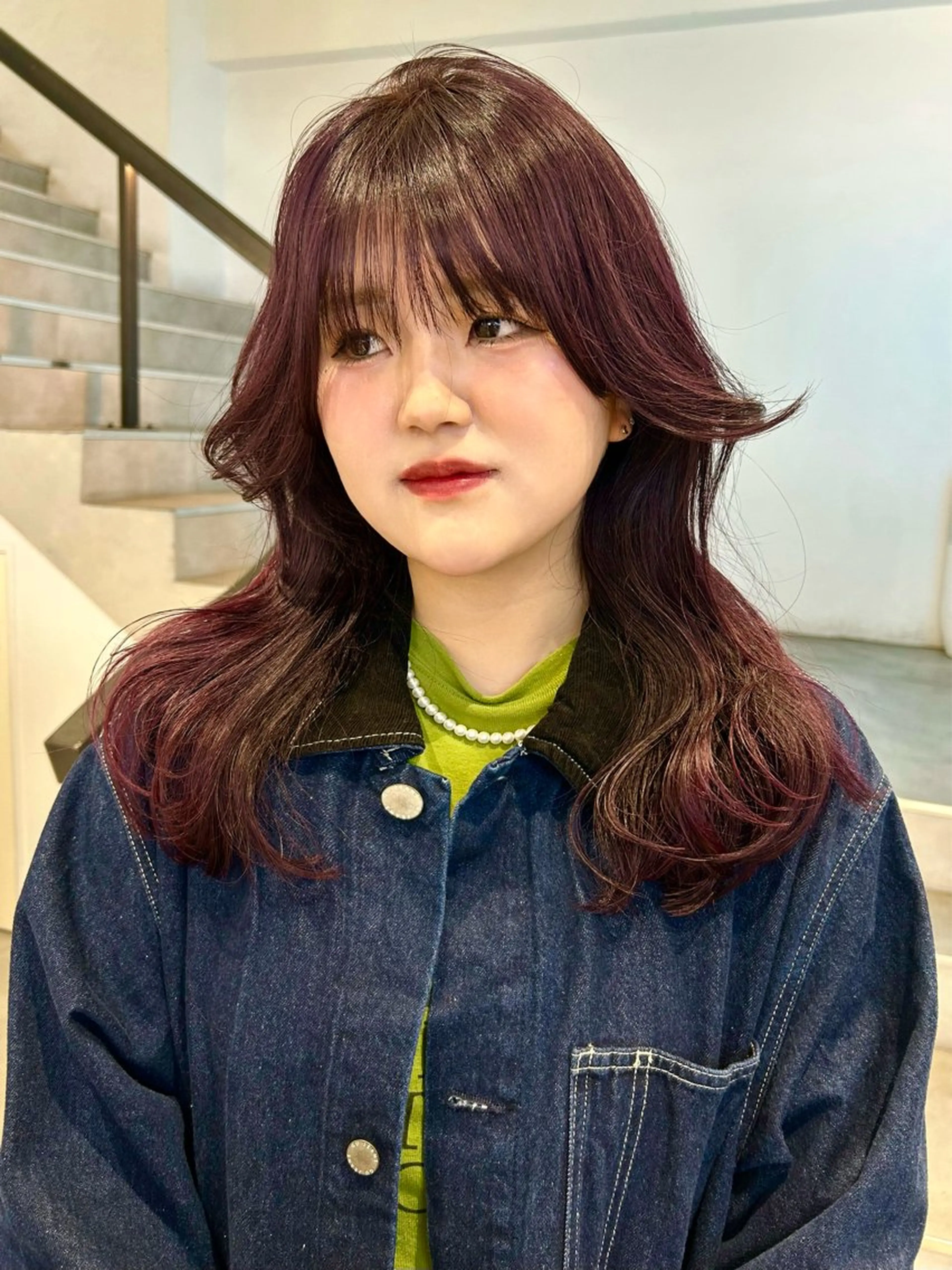 ミディアム カラー ヘアカラー 🌟暖色系ハイトーン 🌟AIのヘアスタイル