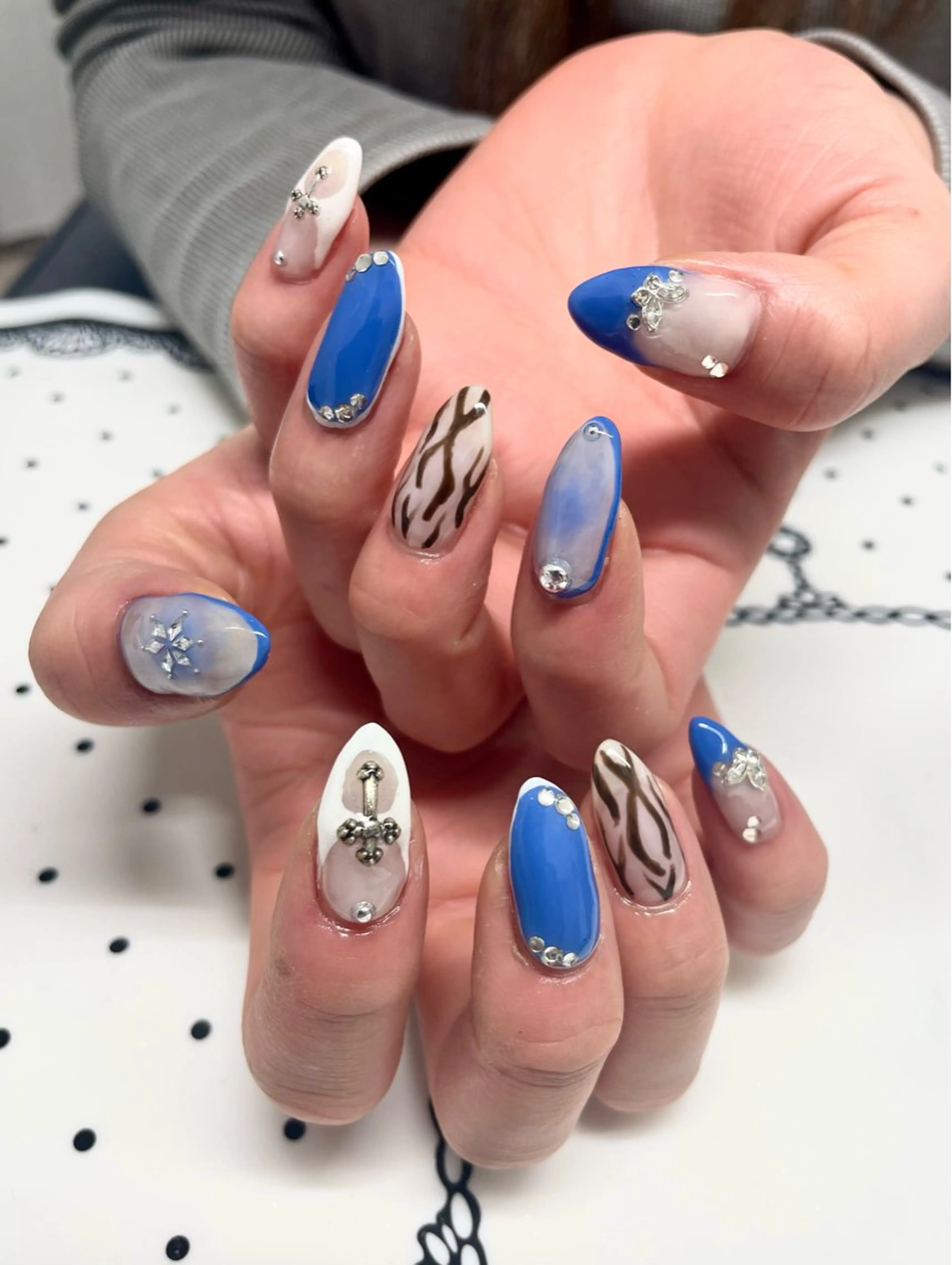 ネイル ハンドネイル nailsalon sugarr所属・nailist cocoのネイルデザイン