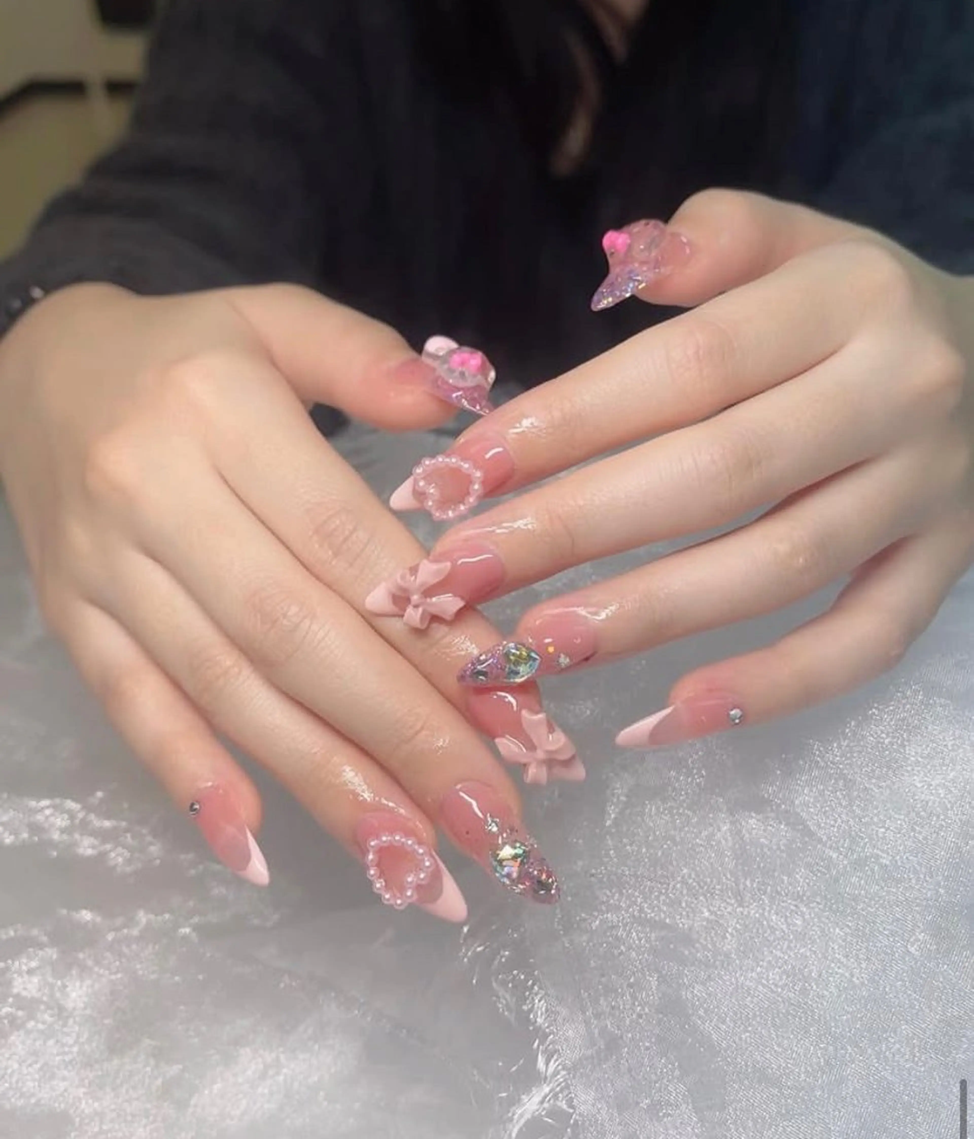 ネイル Hin Nail Osaka所属・Hin Nailsのネイルデザイン