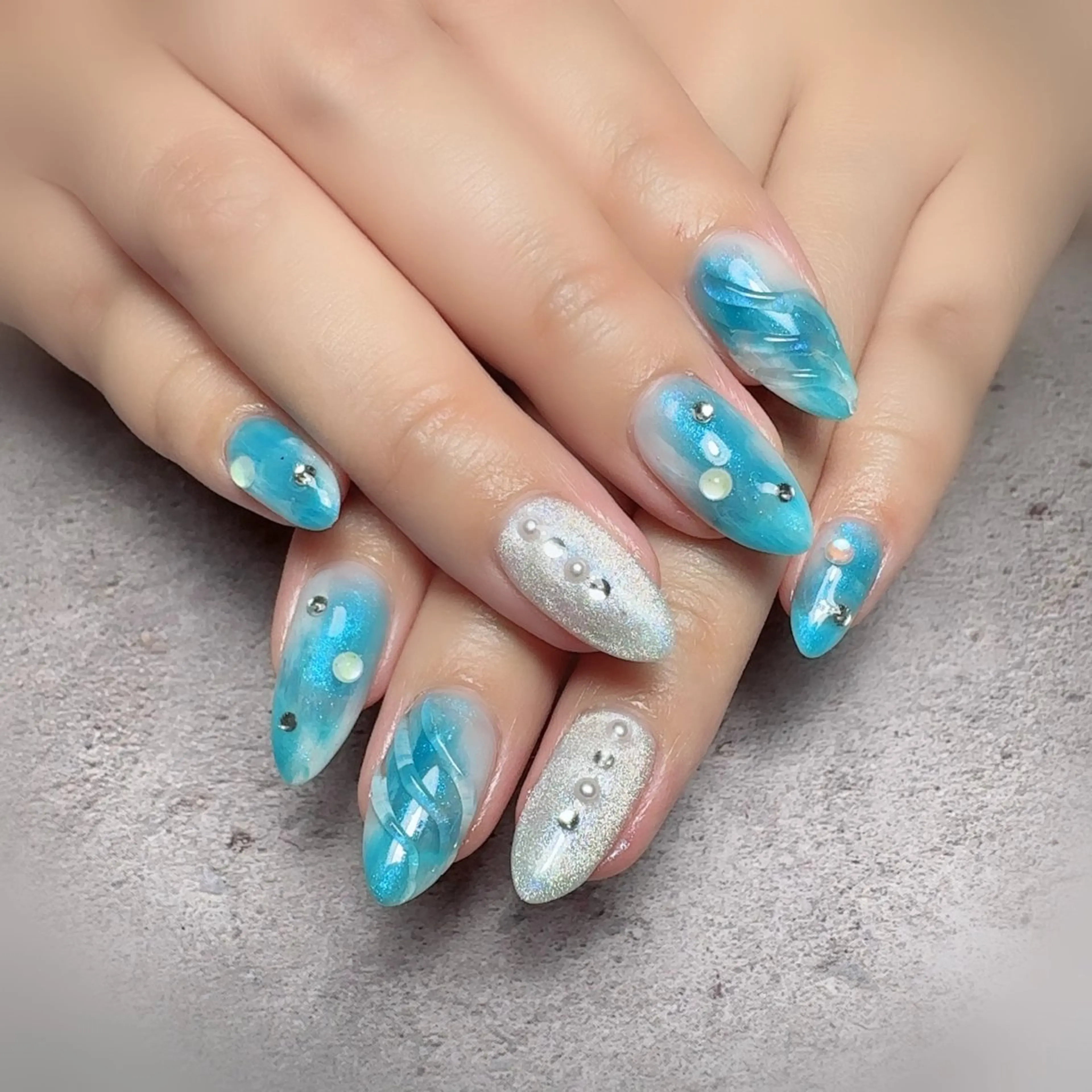 ネイル ハンドネイル 上原 悠紀のネイルデザイン