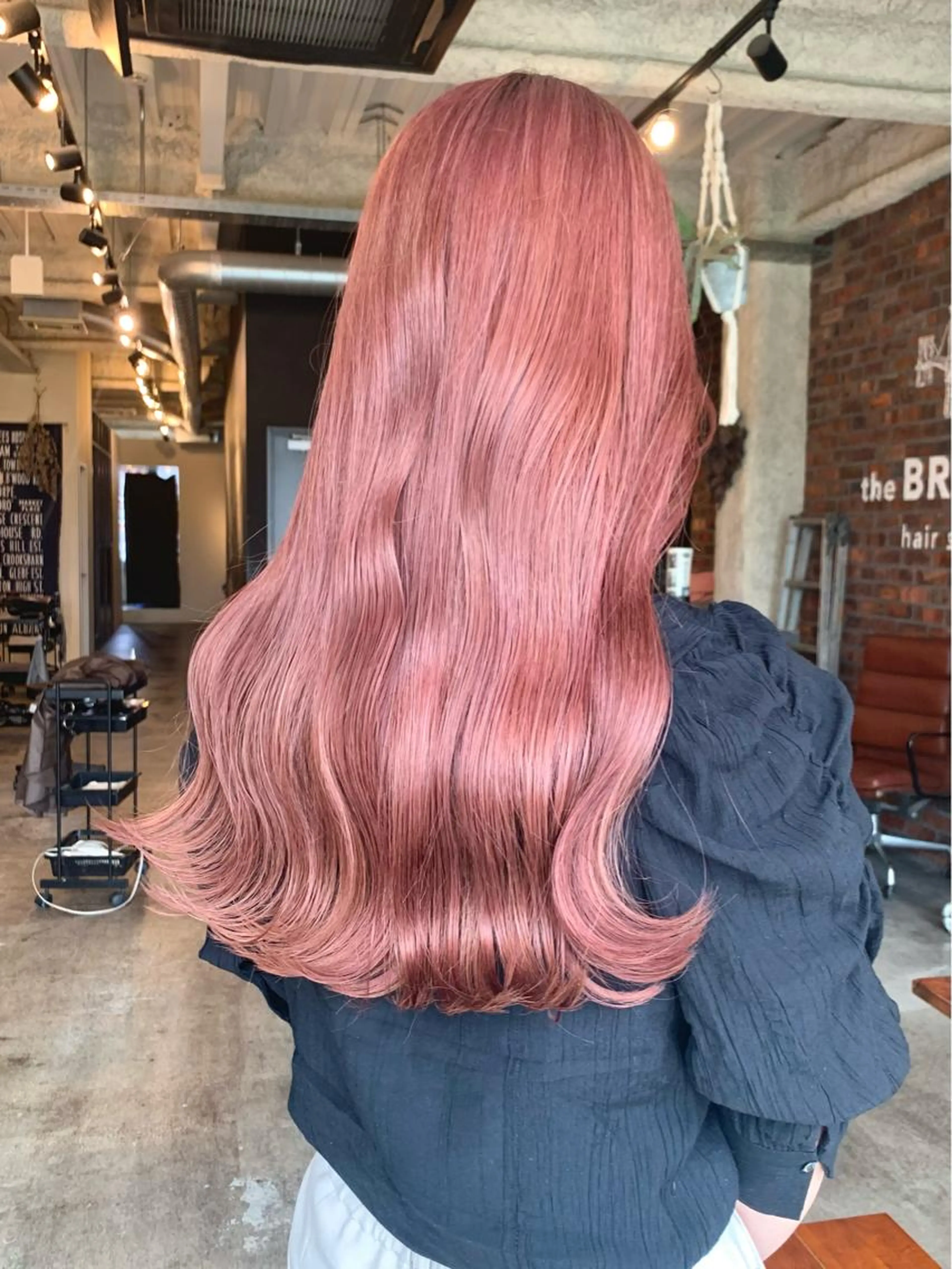 【ケアブリーチ使用✨】全体ブリーチ＋透明感シアーカラー＆超音波トリートメント❤︎の写真