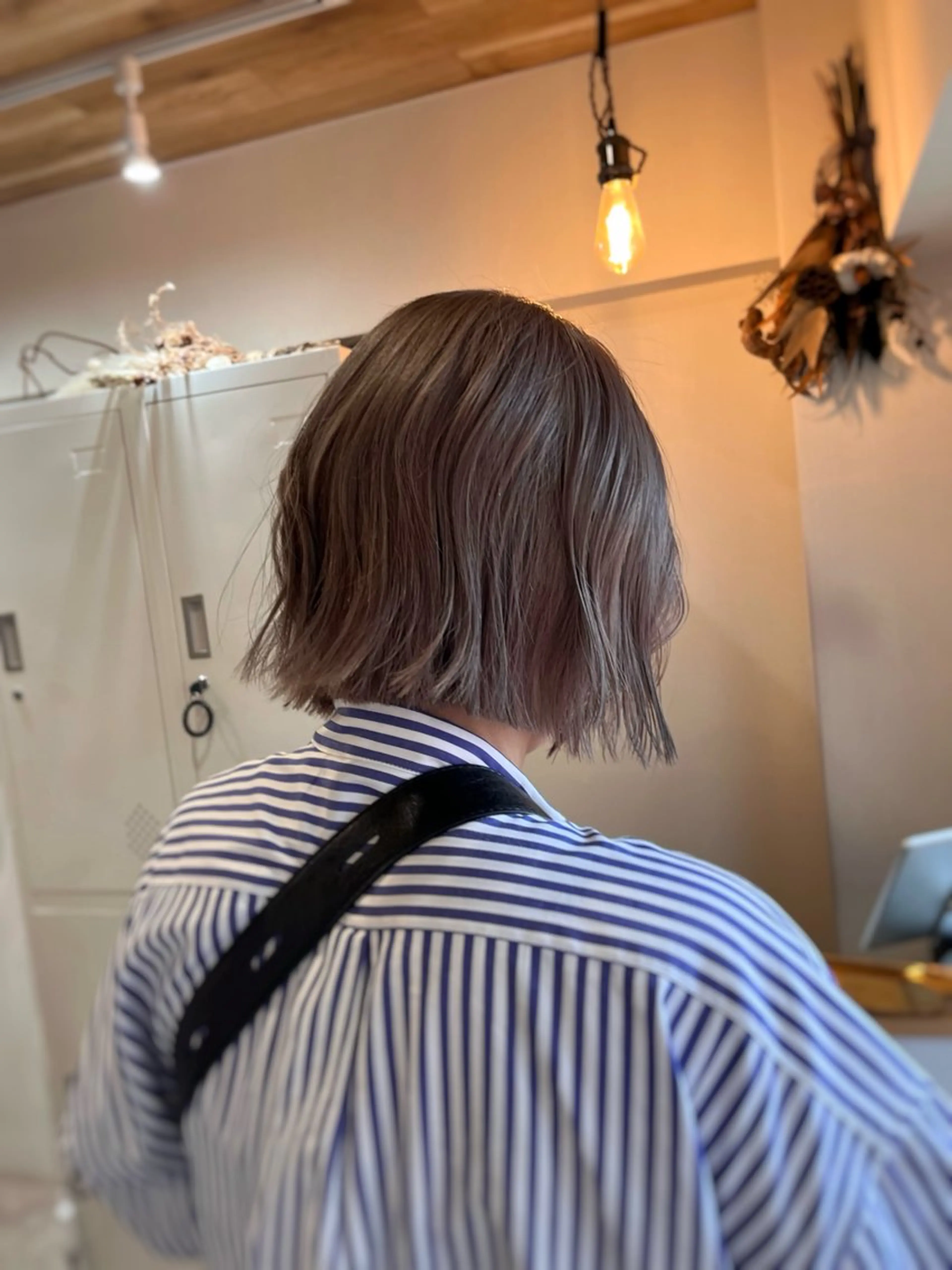 ショート カラー 下石怜子/レイヤー/ 透明感カラーのヘアスタイル