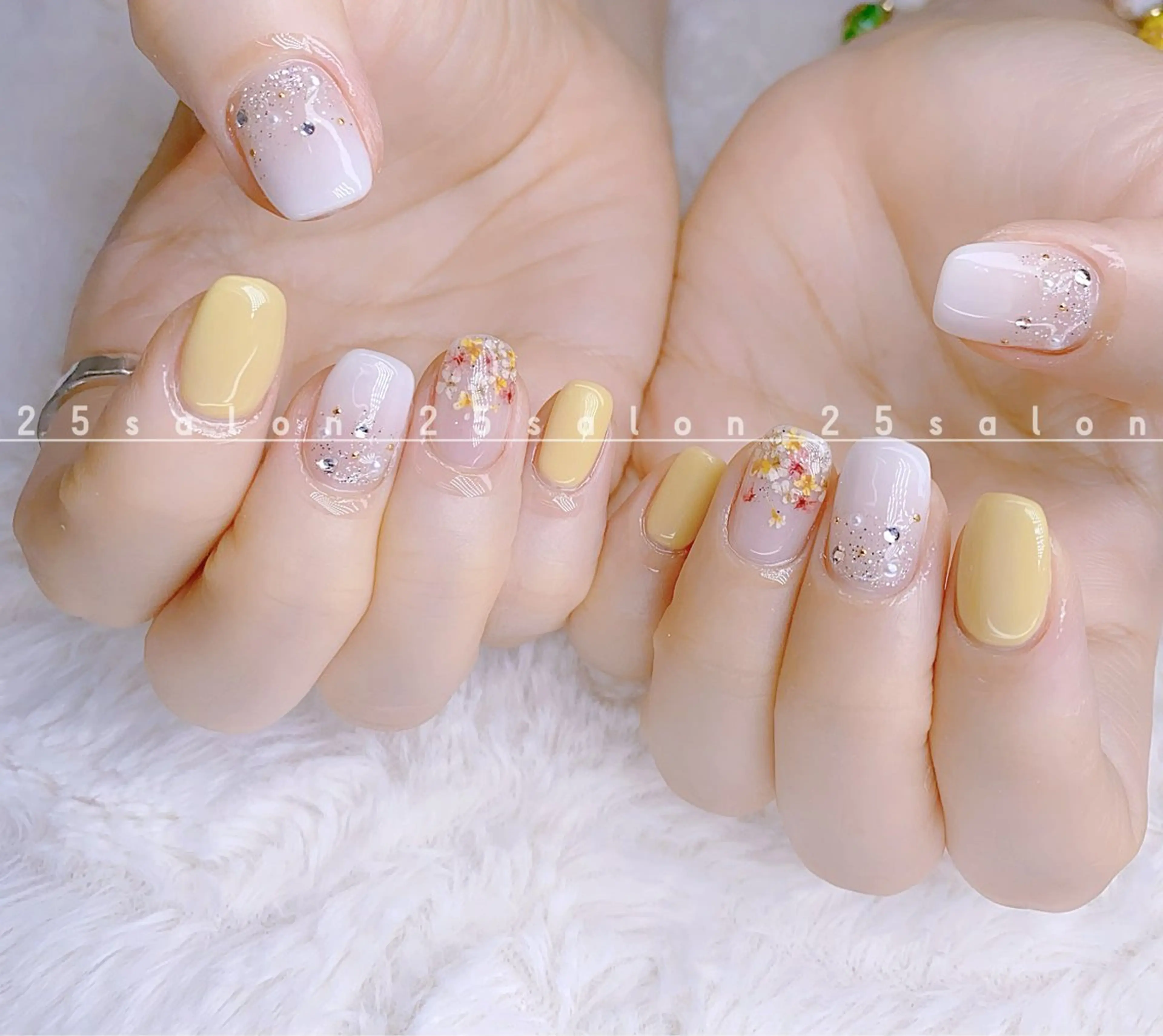 ネイル ジェルネイル 韓国ネイル ニュアンスネイル パラジェル ワンホンネイル 2 5のマツエク・マツパデザイン