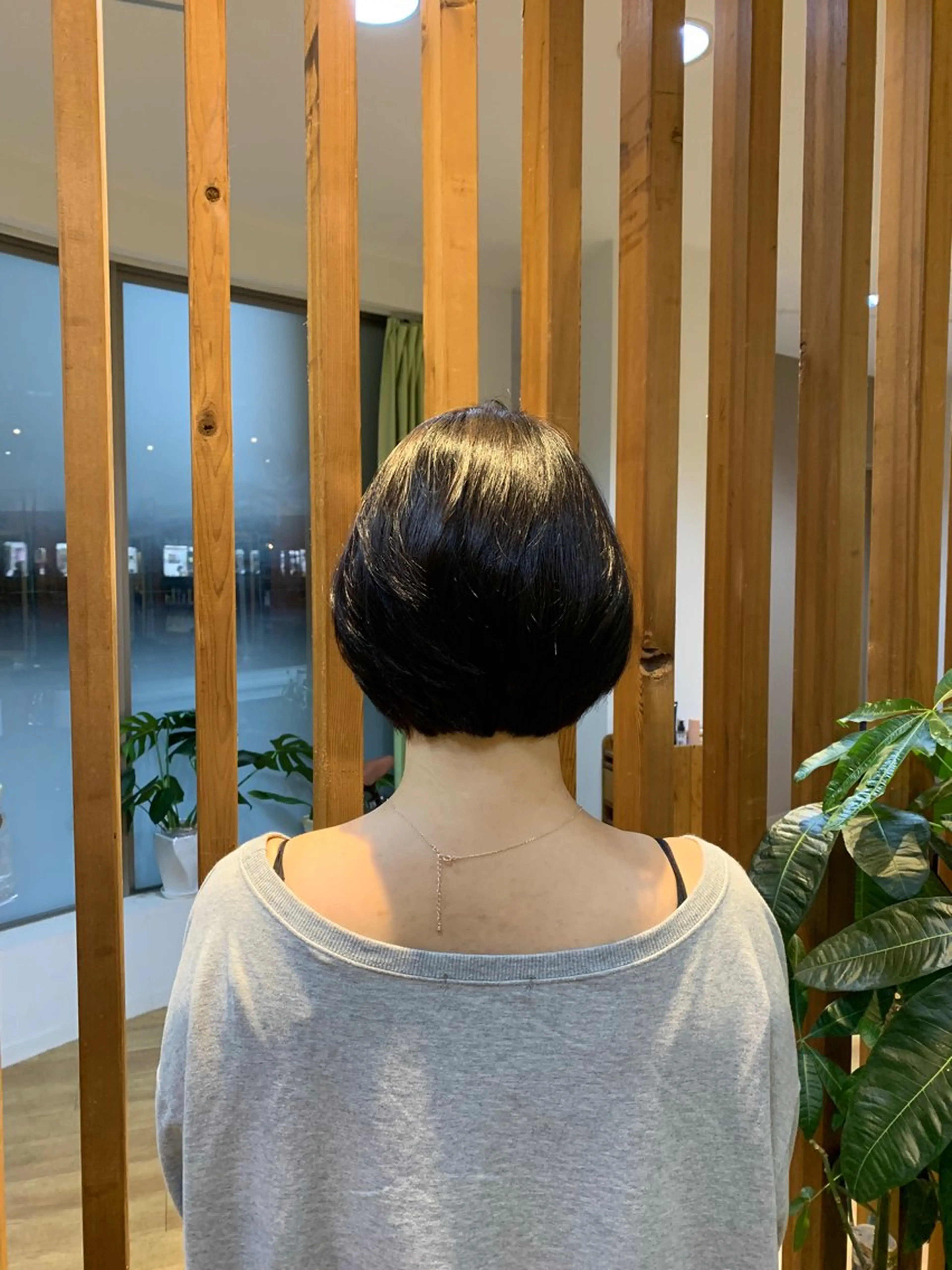 髪質改善カラーズ カフェプラスのヘアスタイル