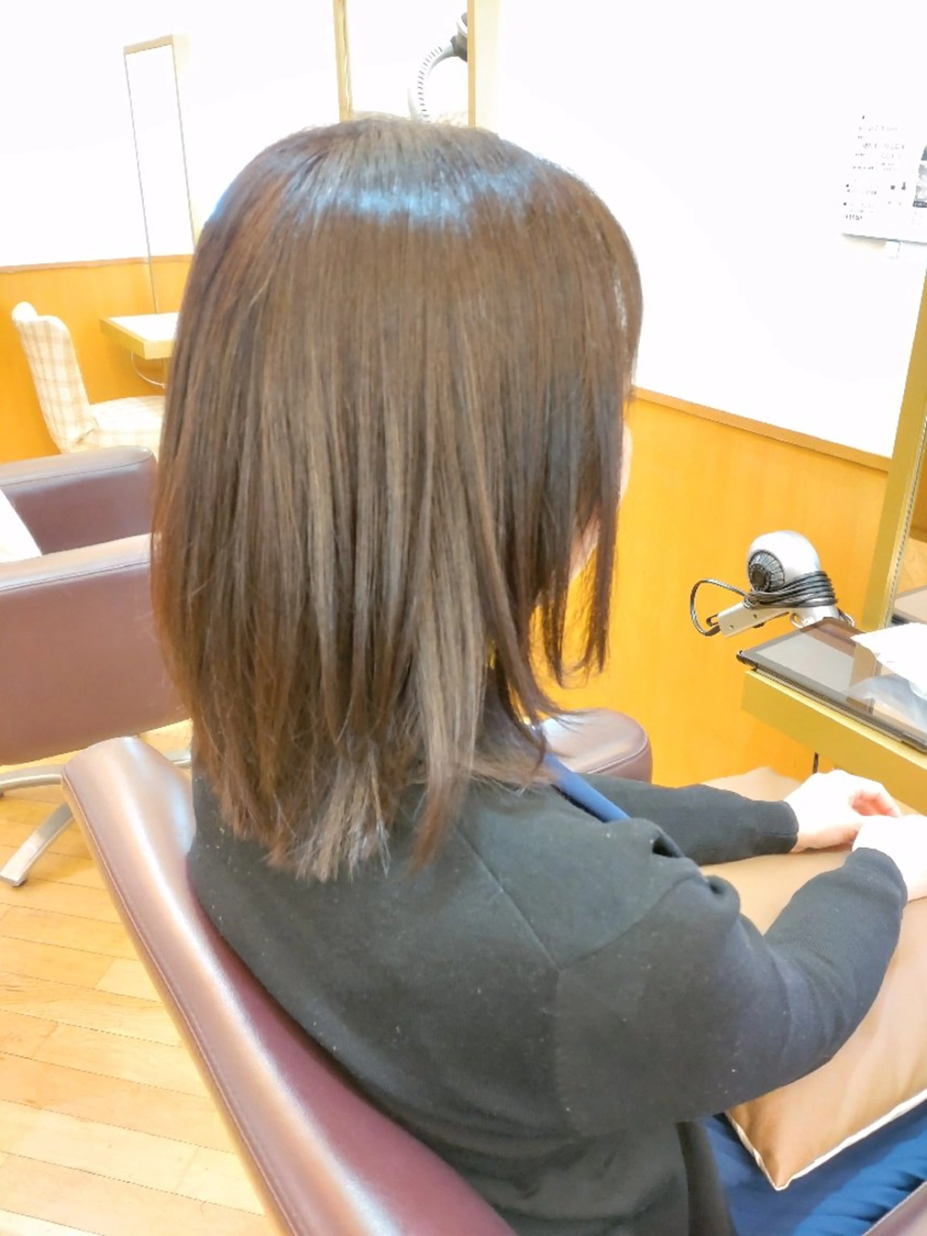 ミディアム カラー 仮屋 敬介のヘアスタイル