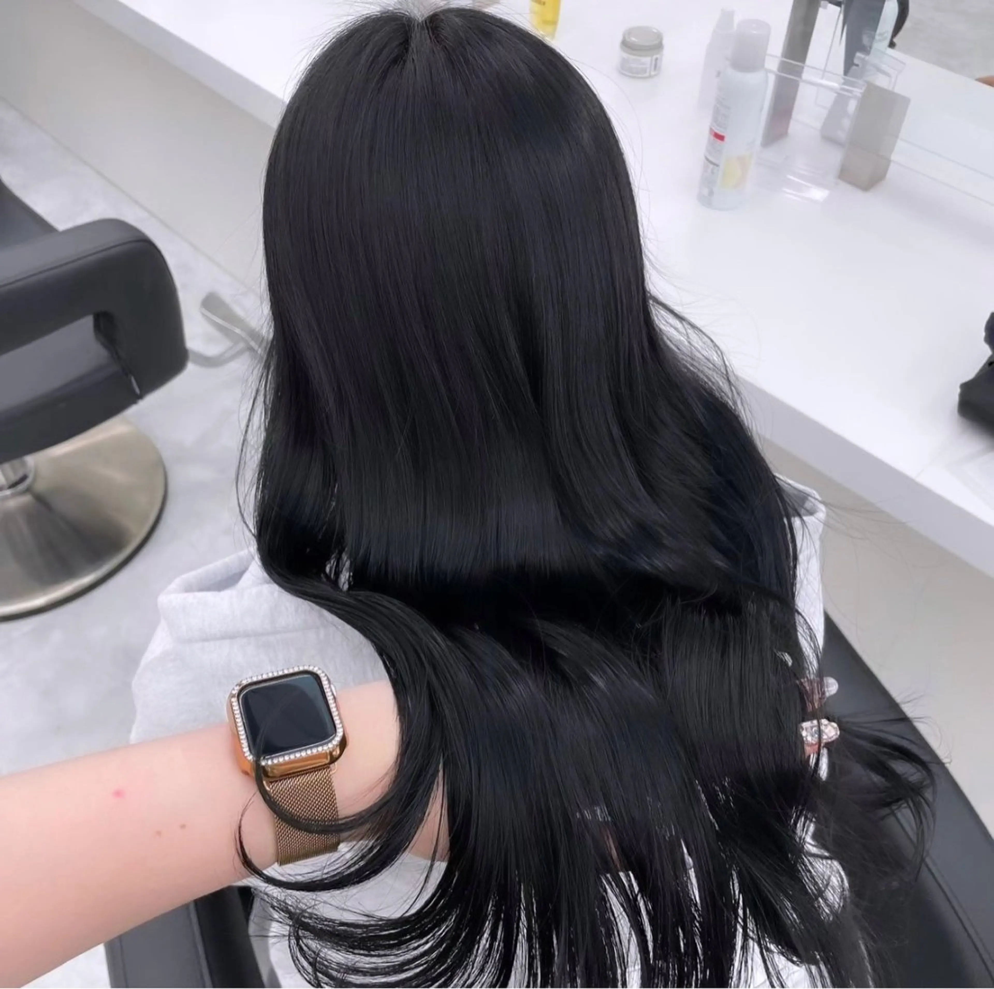 ロング mayu/ブリーチ/ layer/似合わせのヘアスタイル