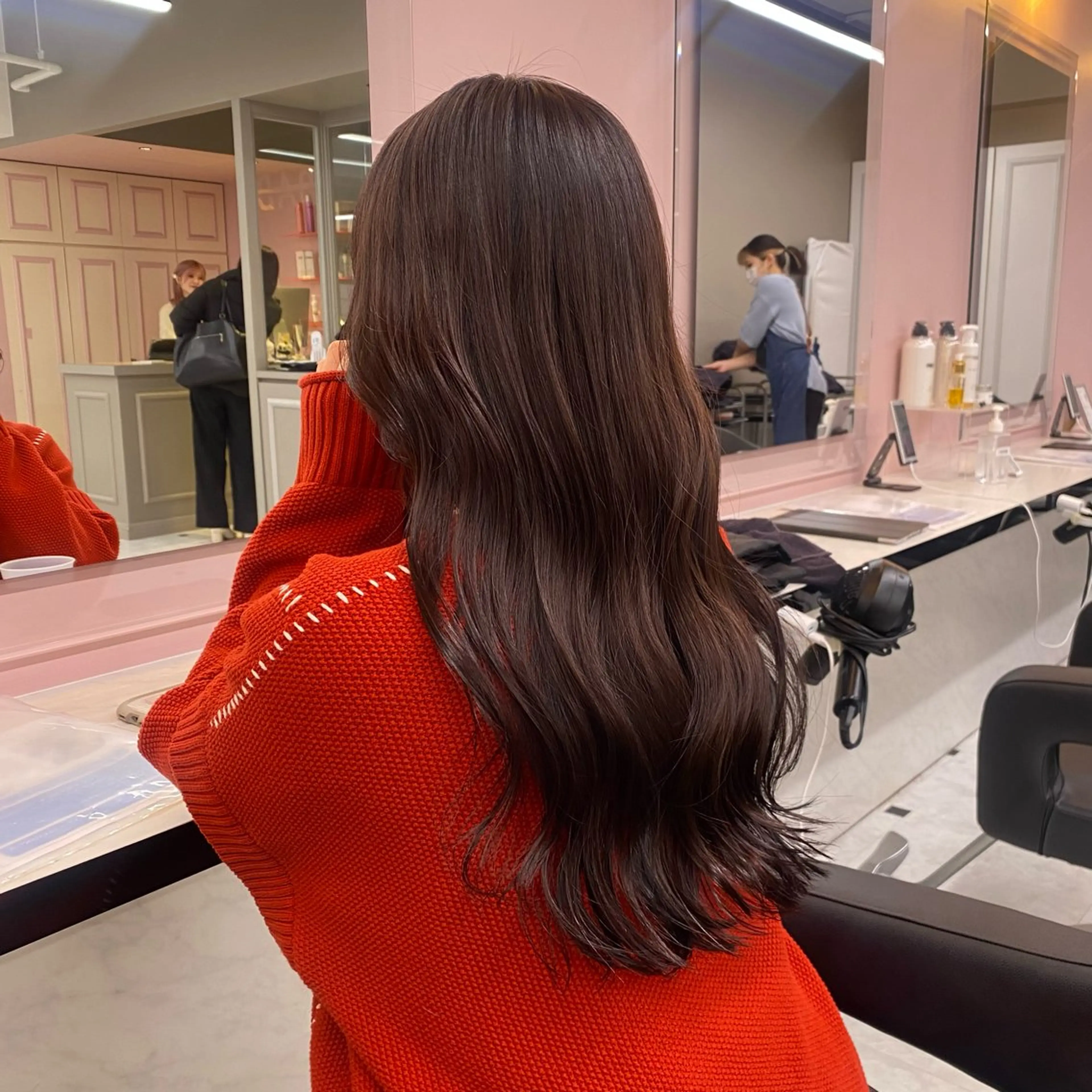 ロング カラー ブラウンカラー ココアブラウン ヘアカラー トリートメント ヘッドスパ ヘアセット 透明感ベージュカラー ♡上野♡AIのヘアスタイル