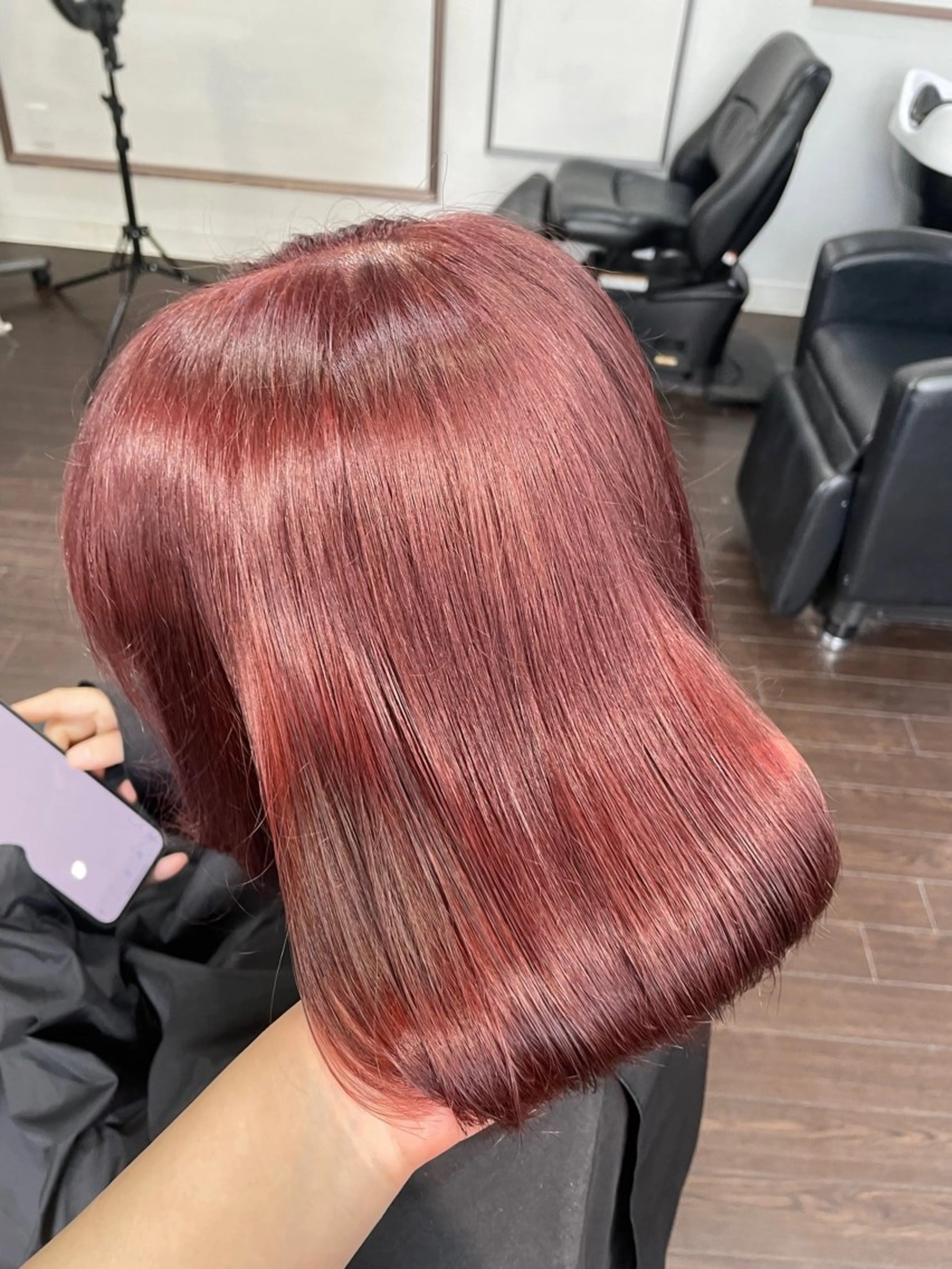 ショート カラー ボルドーカラー ブラウンカラー レッドカラー chloe 【クロエ】のヘアスタイル