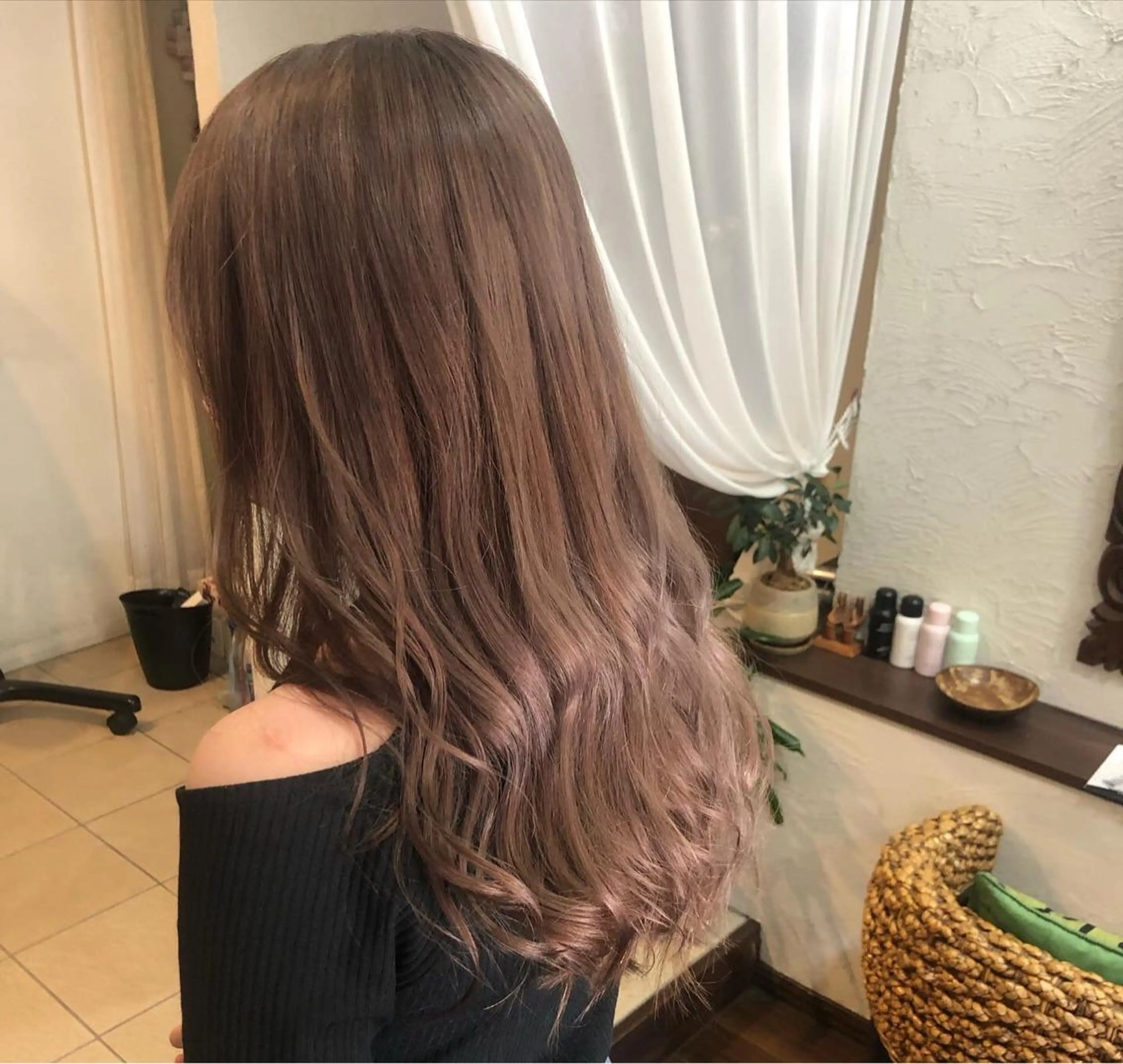 ロング カイリ /レイヤーカットのヘアスタイル