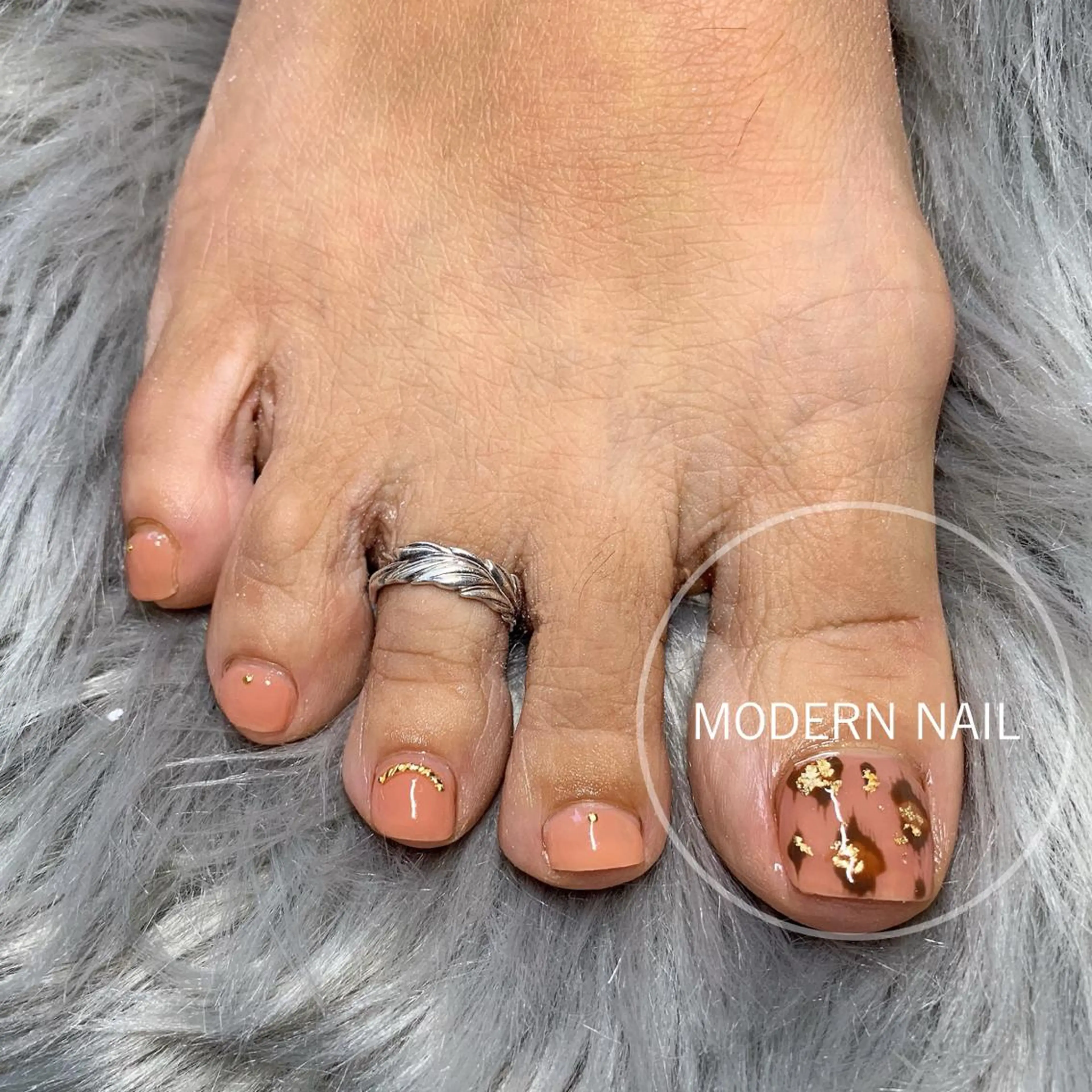 ネイル アニマル柄 小川 玲奈のネイルデザイン