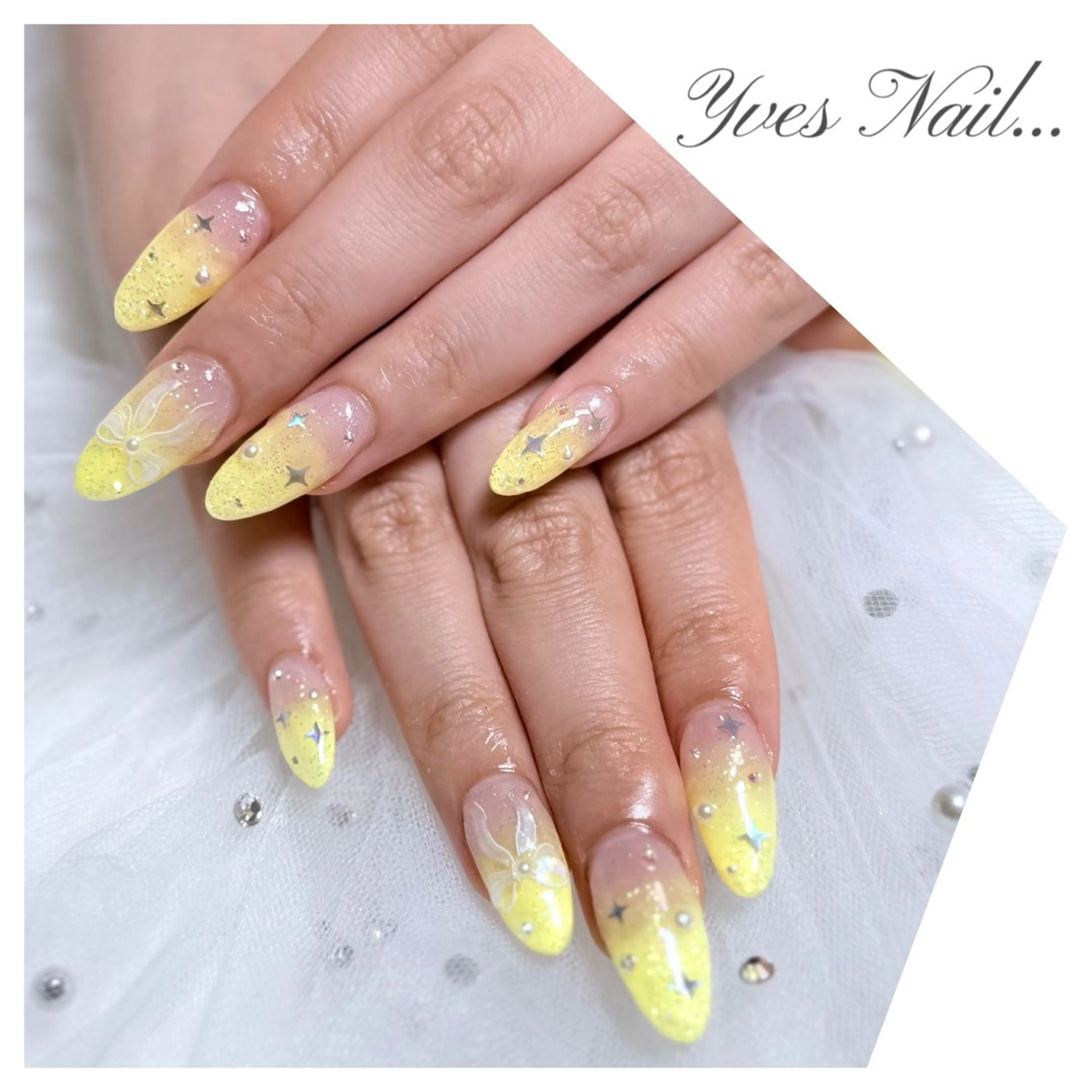 ネイル グラデーション 黄色 ハンドネイル kanno yのネイルデザイン