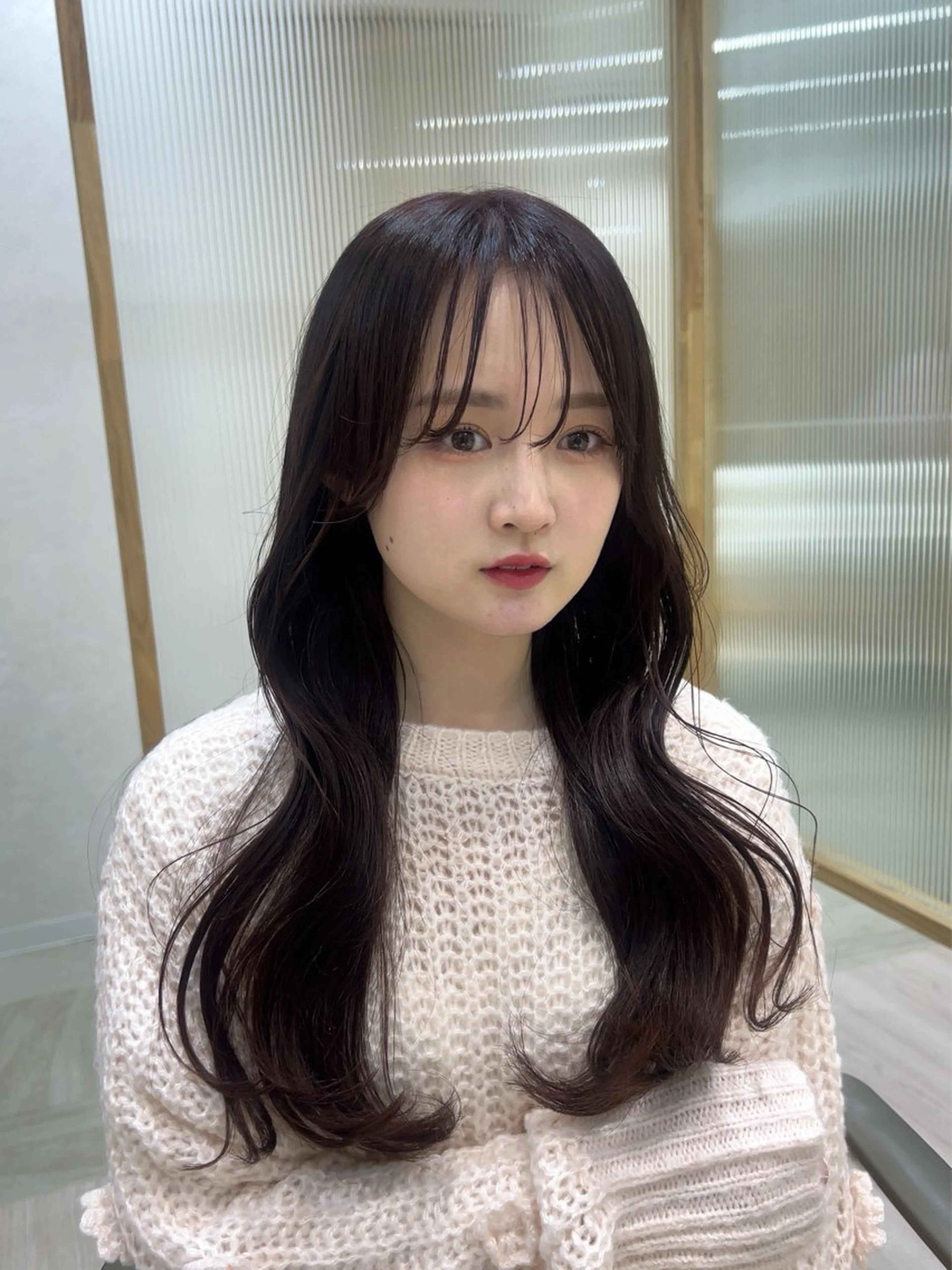 ロング カット ヘアカラー トリートメント mina .のヘアスタイル