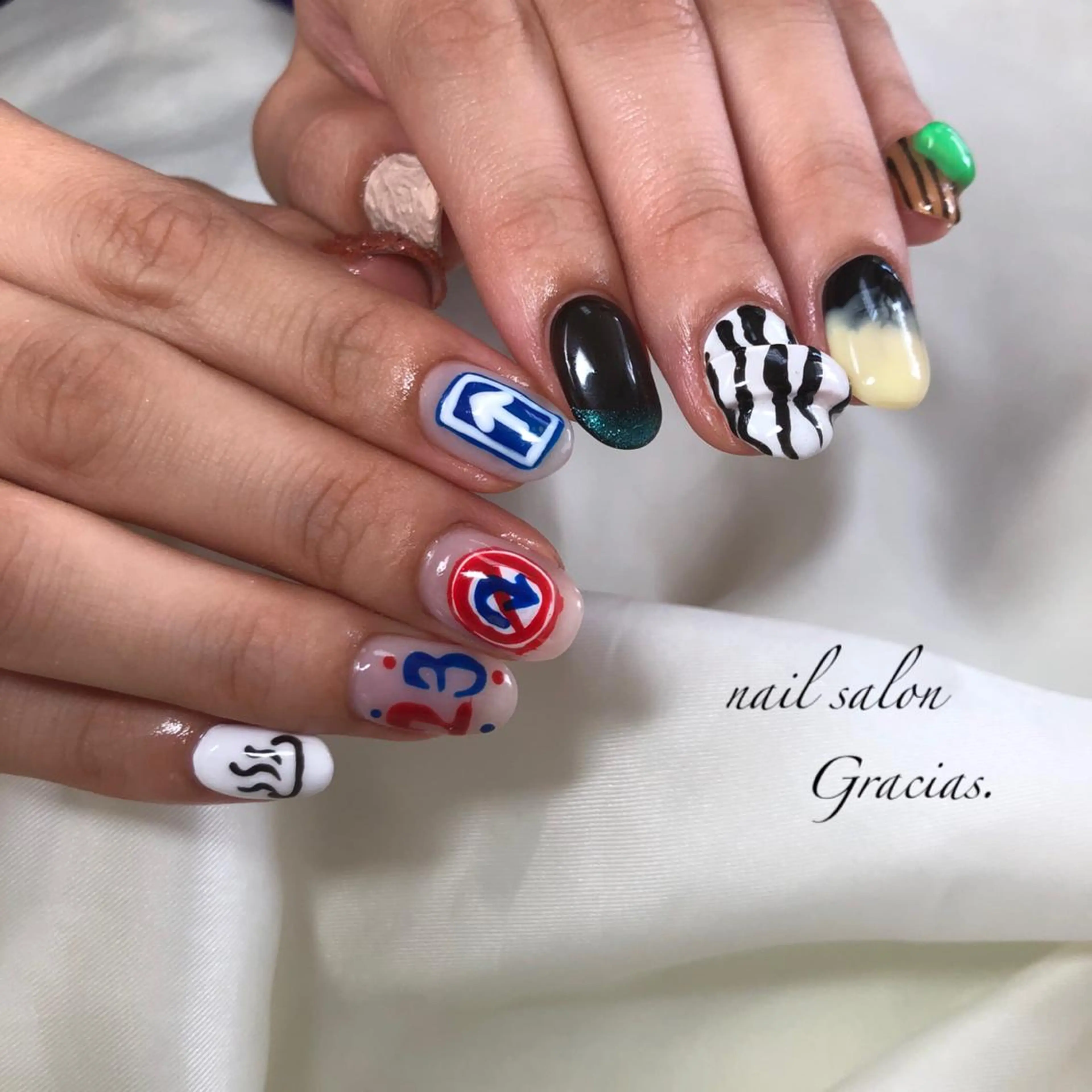 ネイル Gracias. rieのネイルデザイン