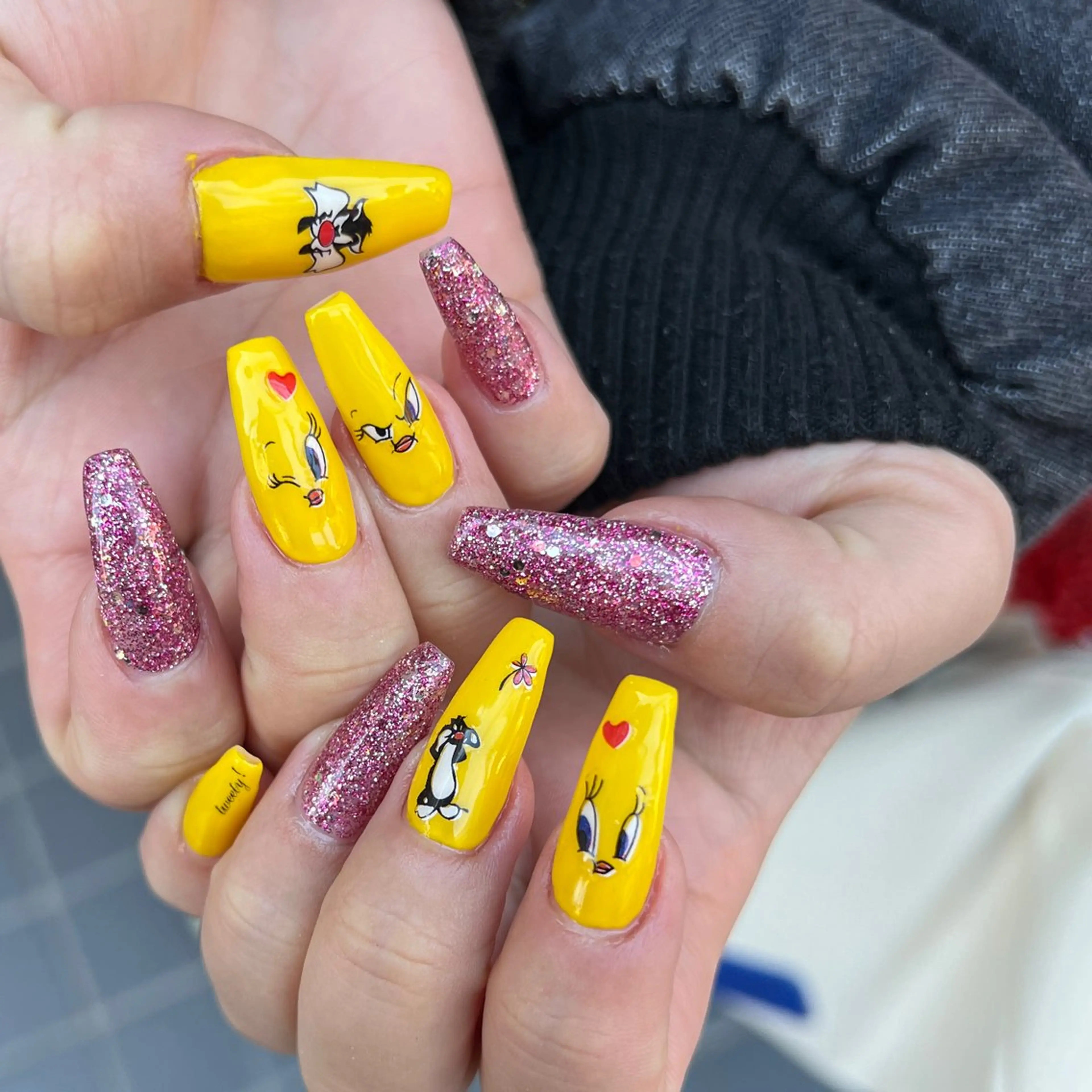 ネイル 持ち込み ハンドネイル 河野 弥月のネイルデザイン