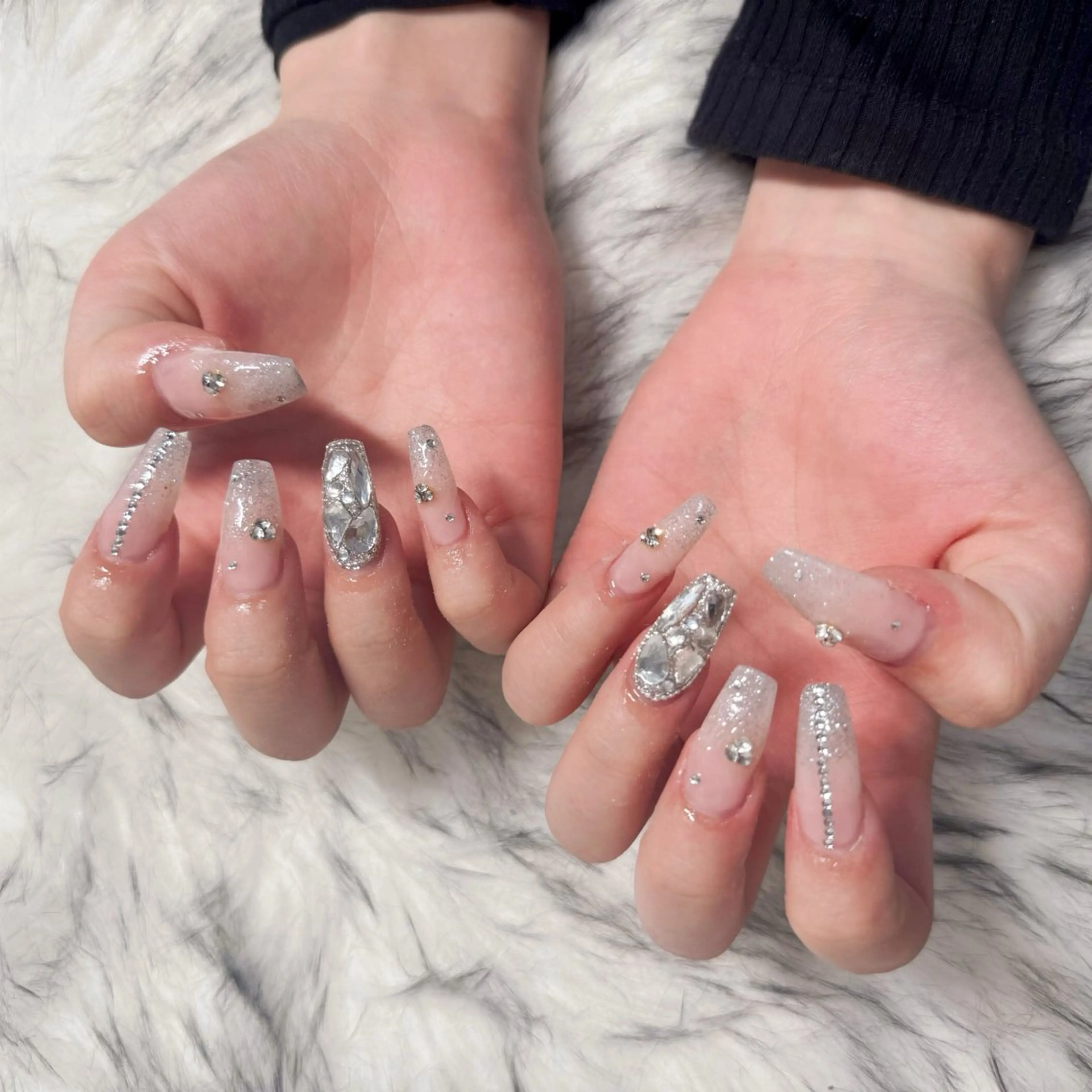 ロング ハンドネイル mao .のネイルデザイン