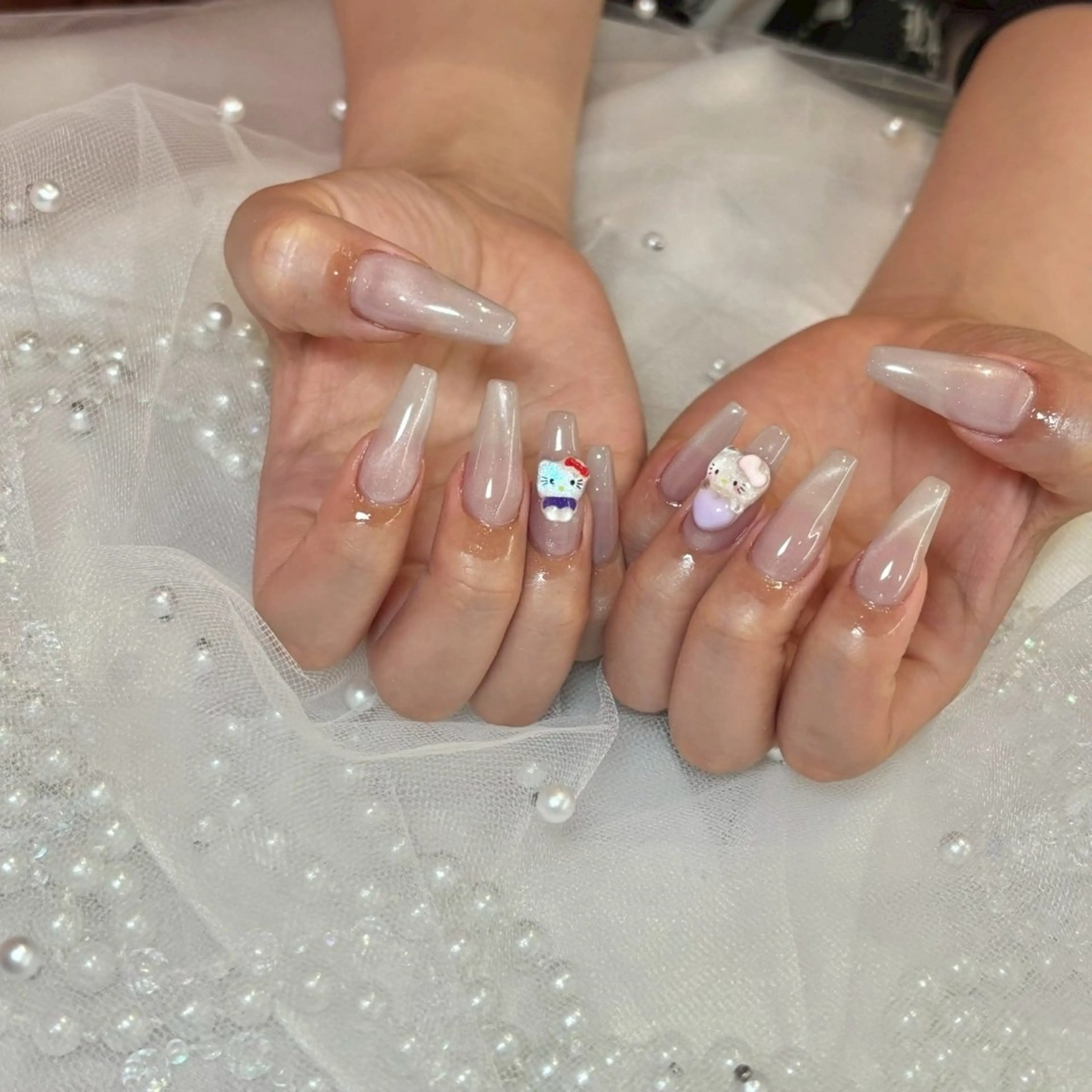 【初回オフ無料】長さ出しマグネット/ミラー、オーロラ、ユニコーン🦄💖2個パーツサービス✨の写真